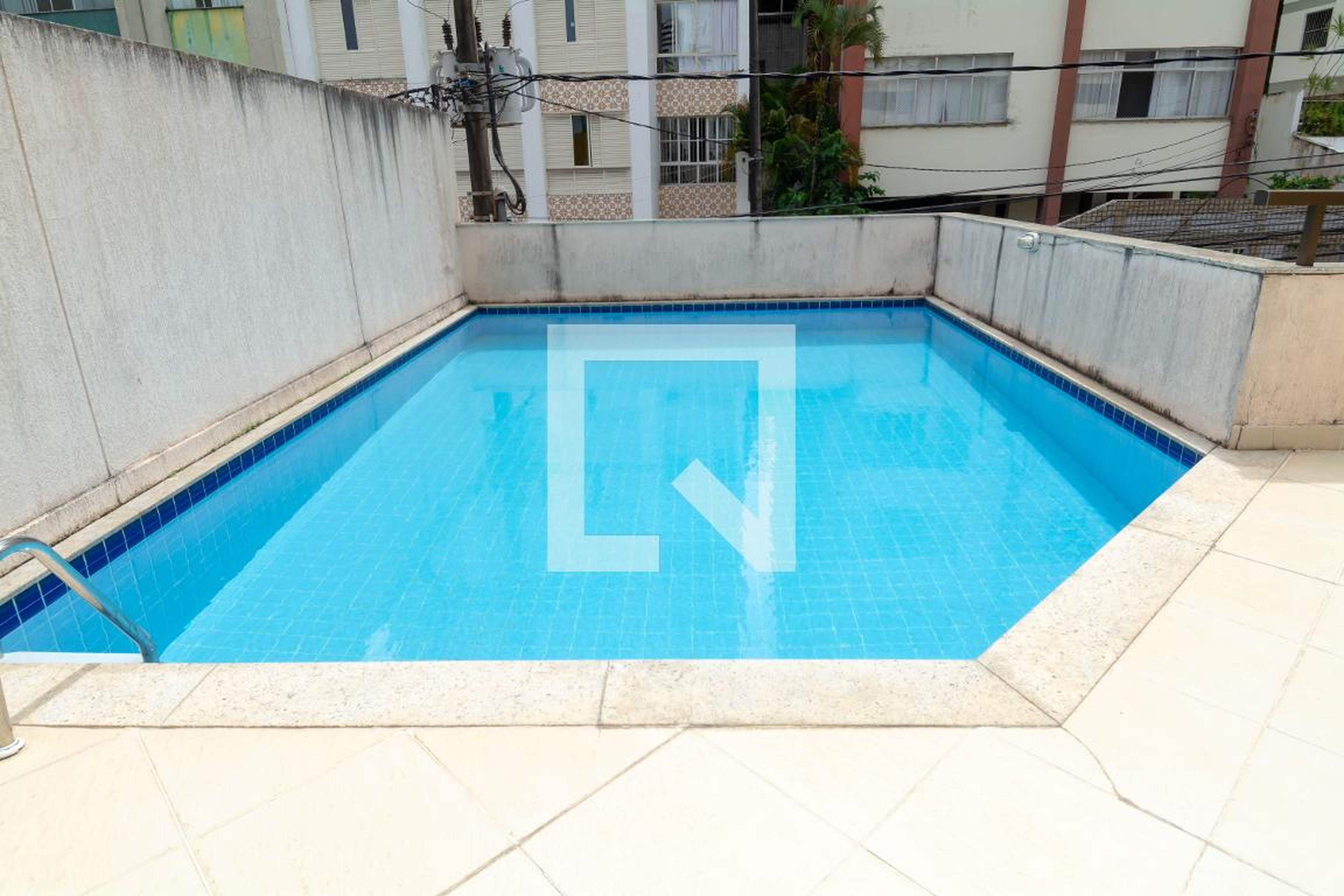 Piscina - Edifício Vila Ravena
