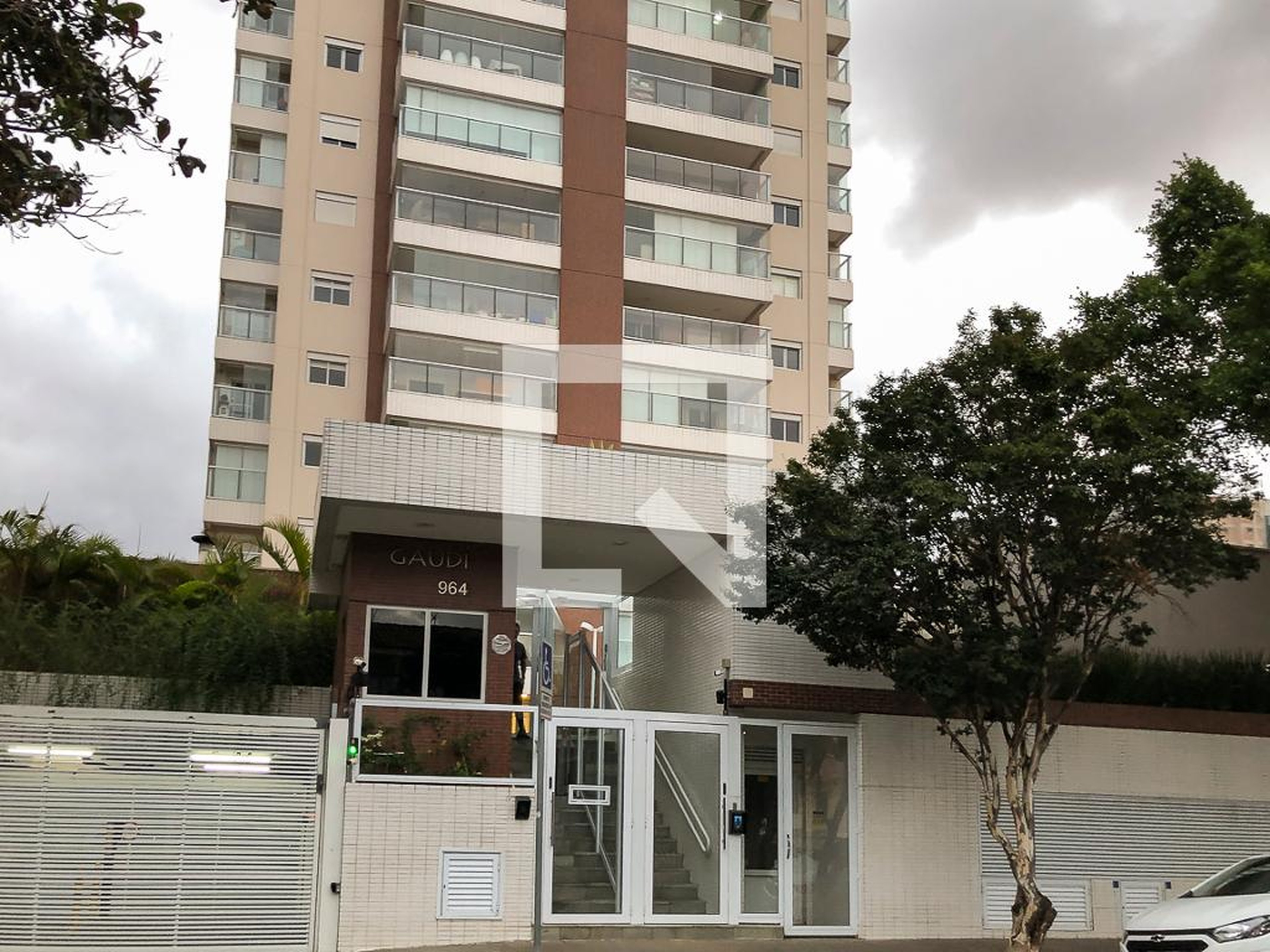 Fachada do Prédio Condomínio Gaúdi
