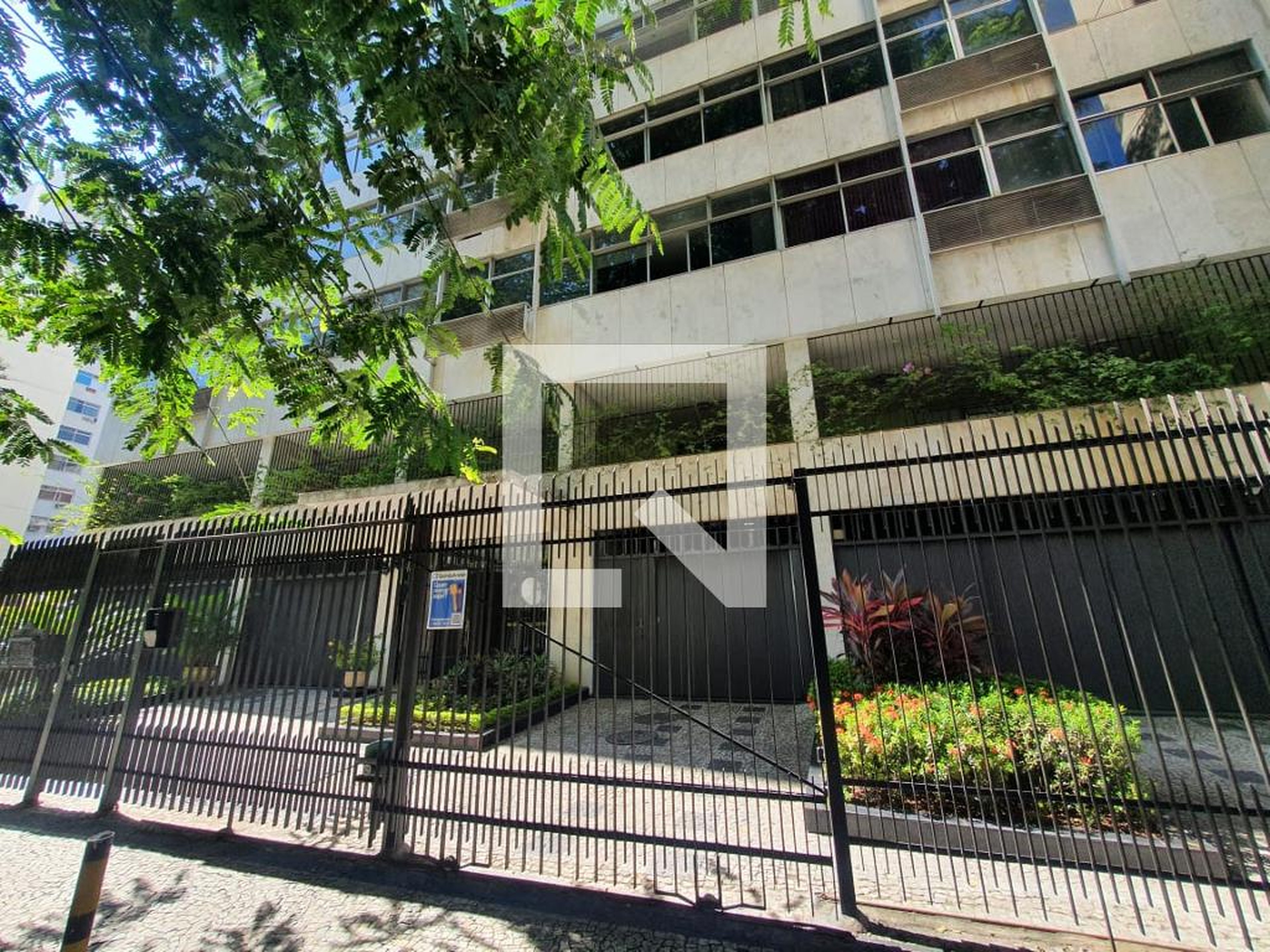 Fachada Edifício Alfa Coronae Borealis