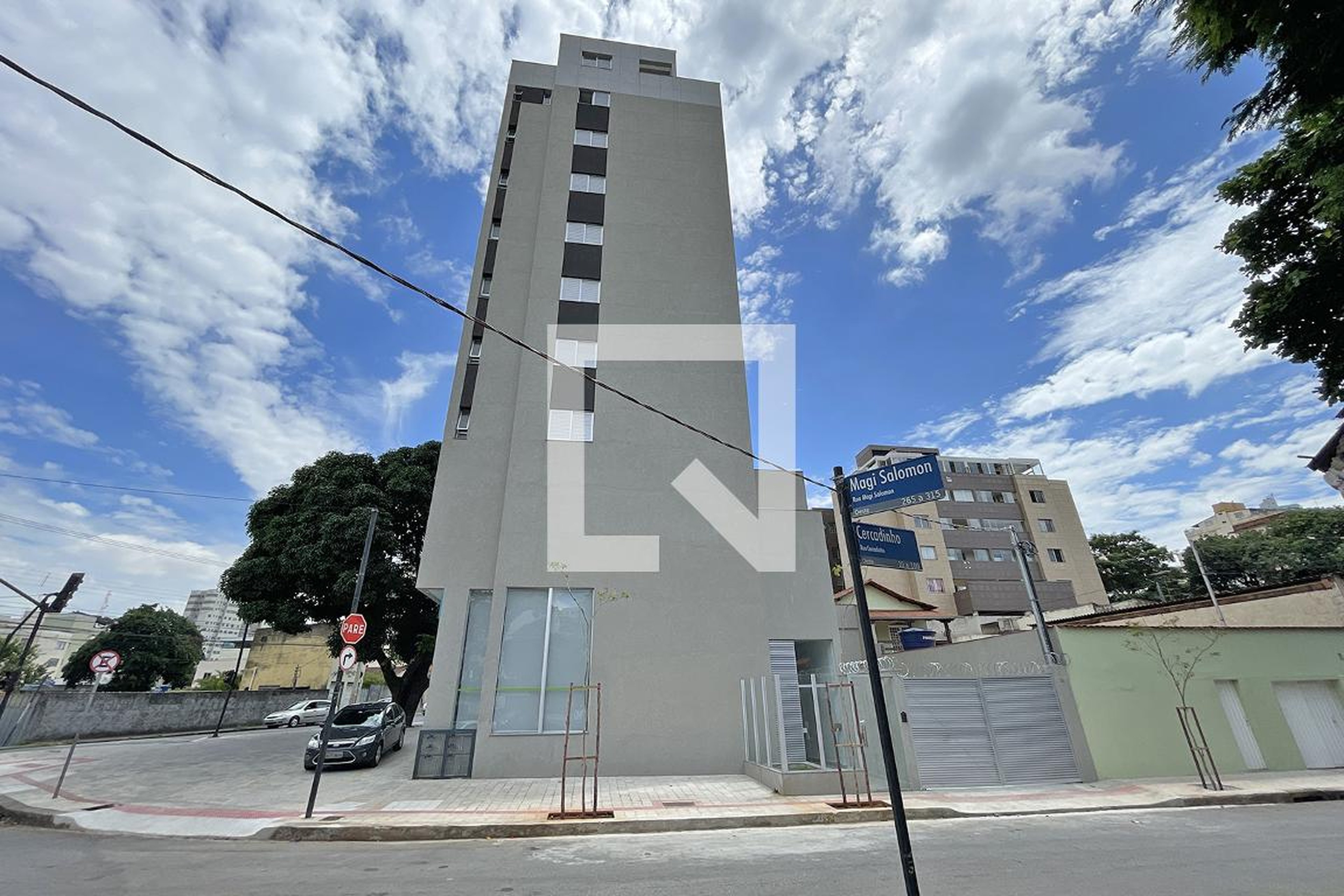 Fachada Condomínio Silver Lake Residence