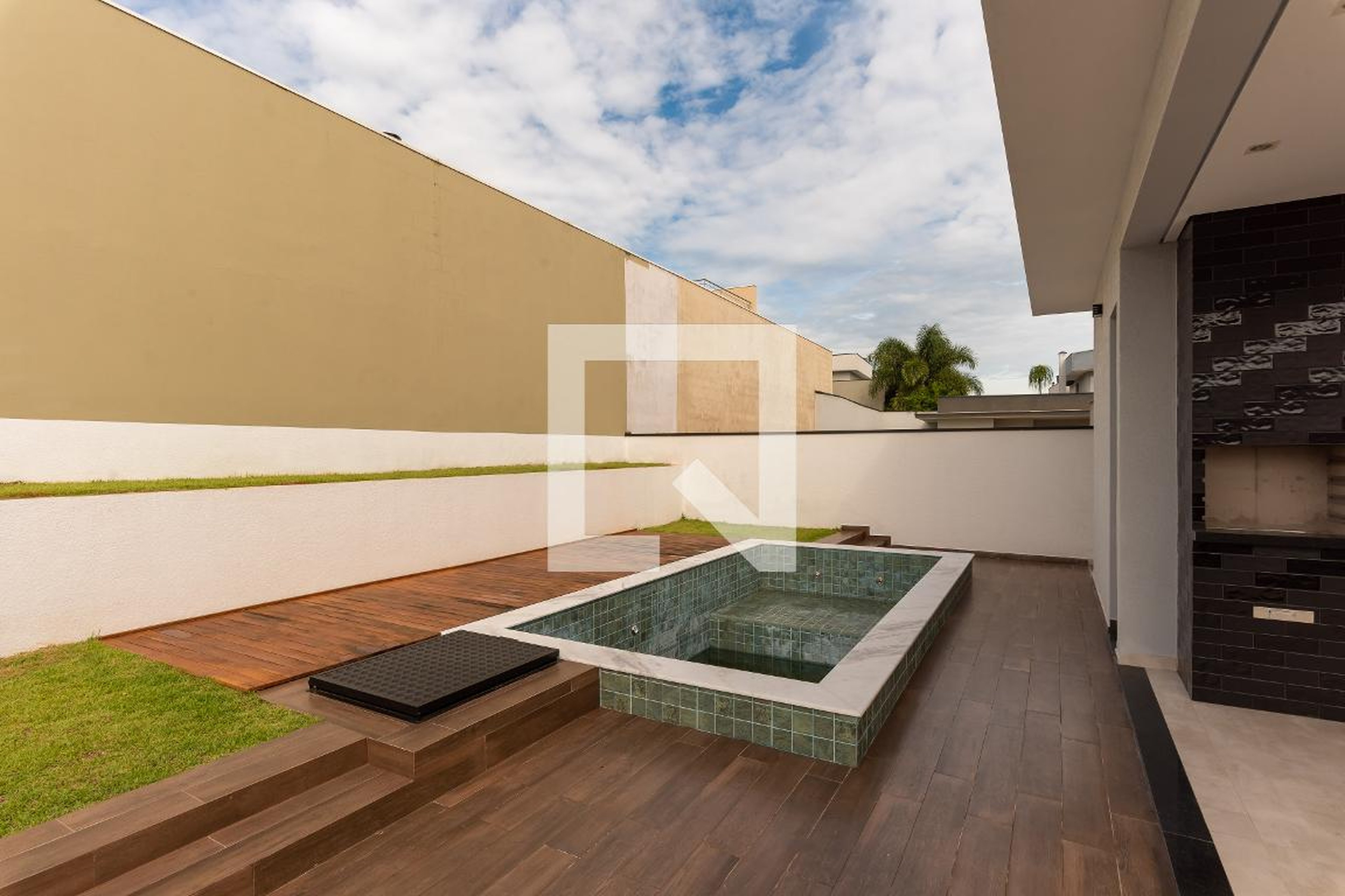 Piscina - Residencial Basel