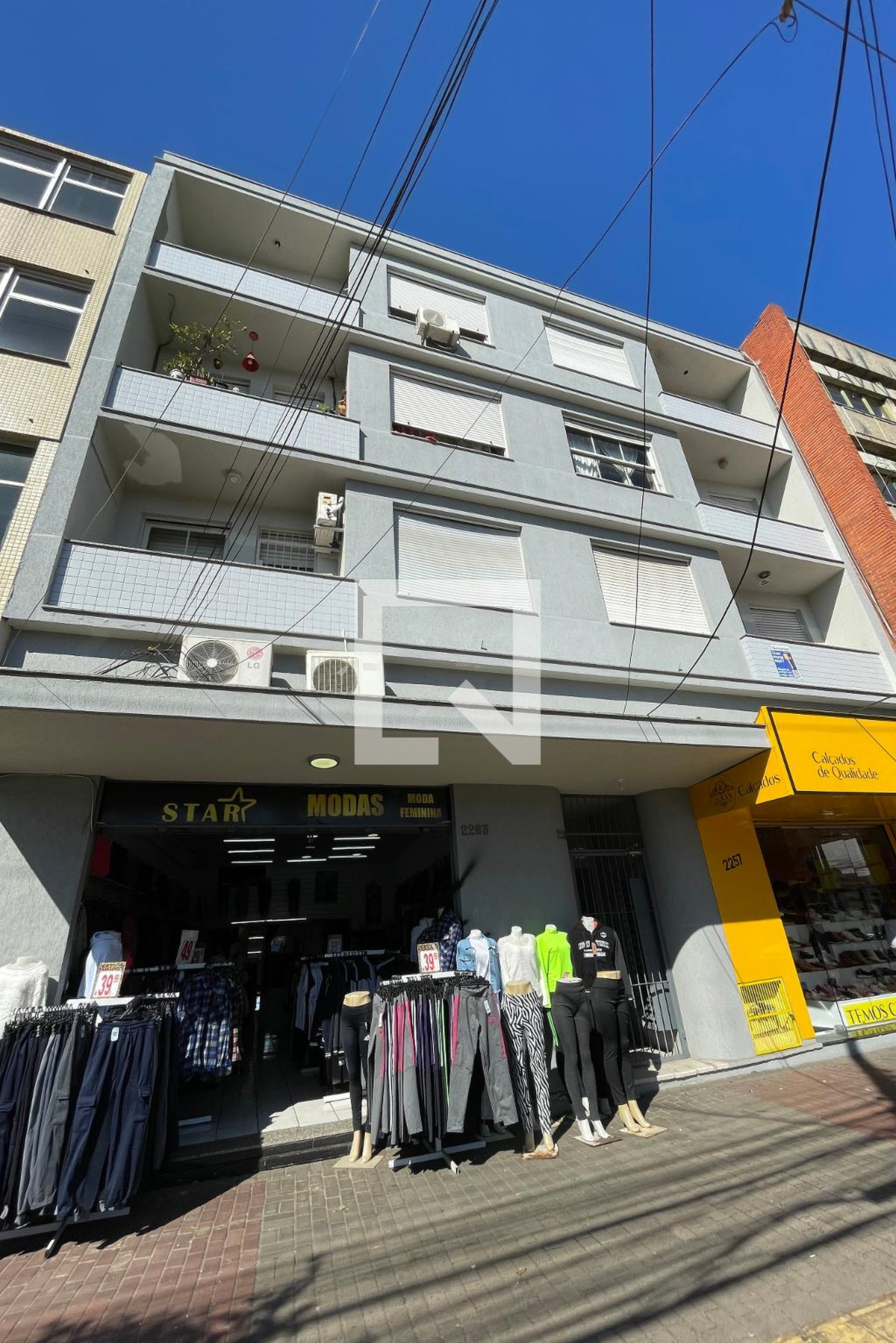 Fachada Condomínio em Avenida Assis Brasil, 2261