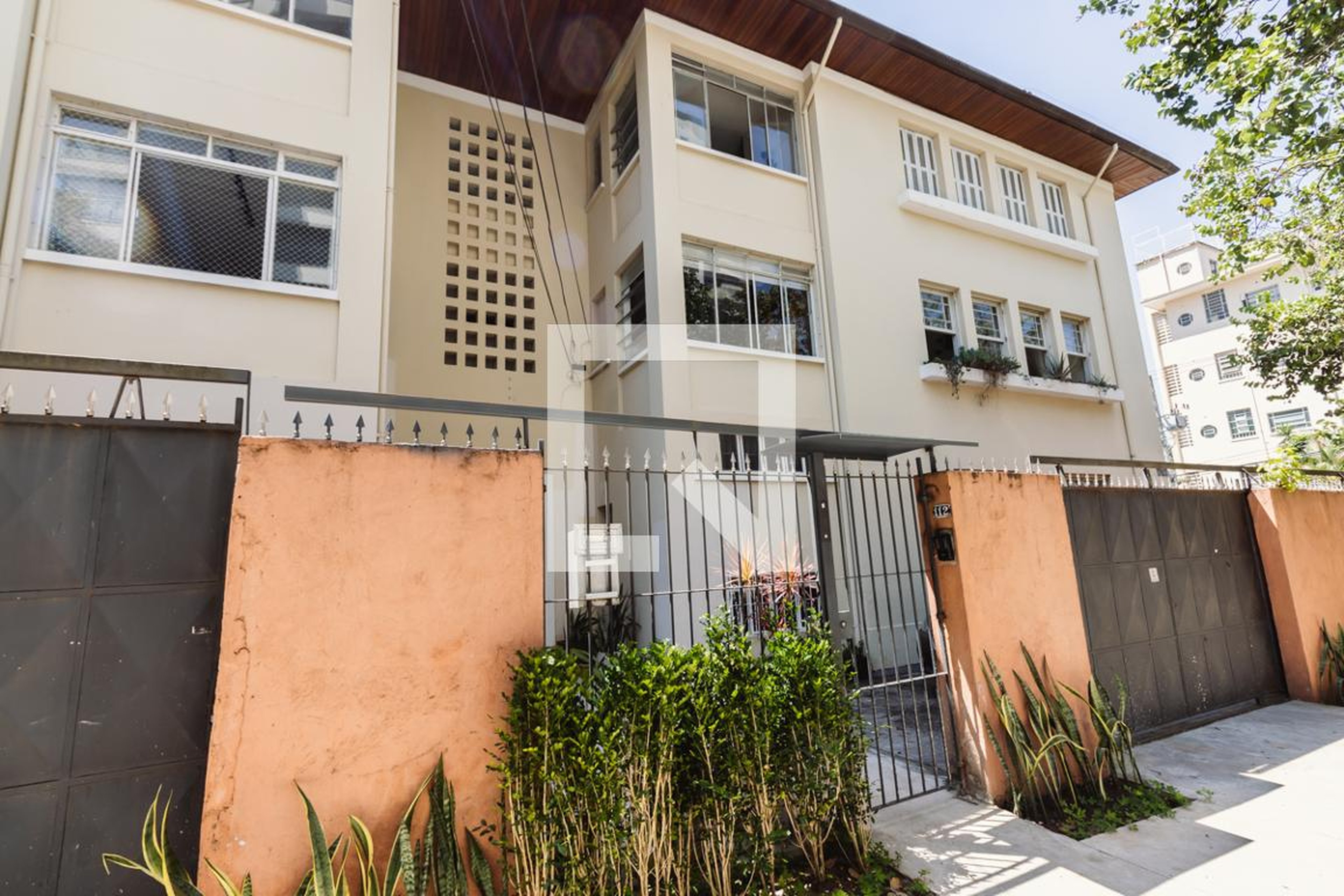 Fachada Condomínio Água Branca