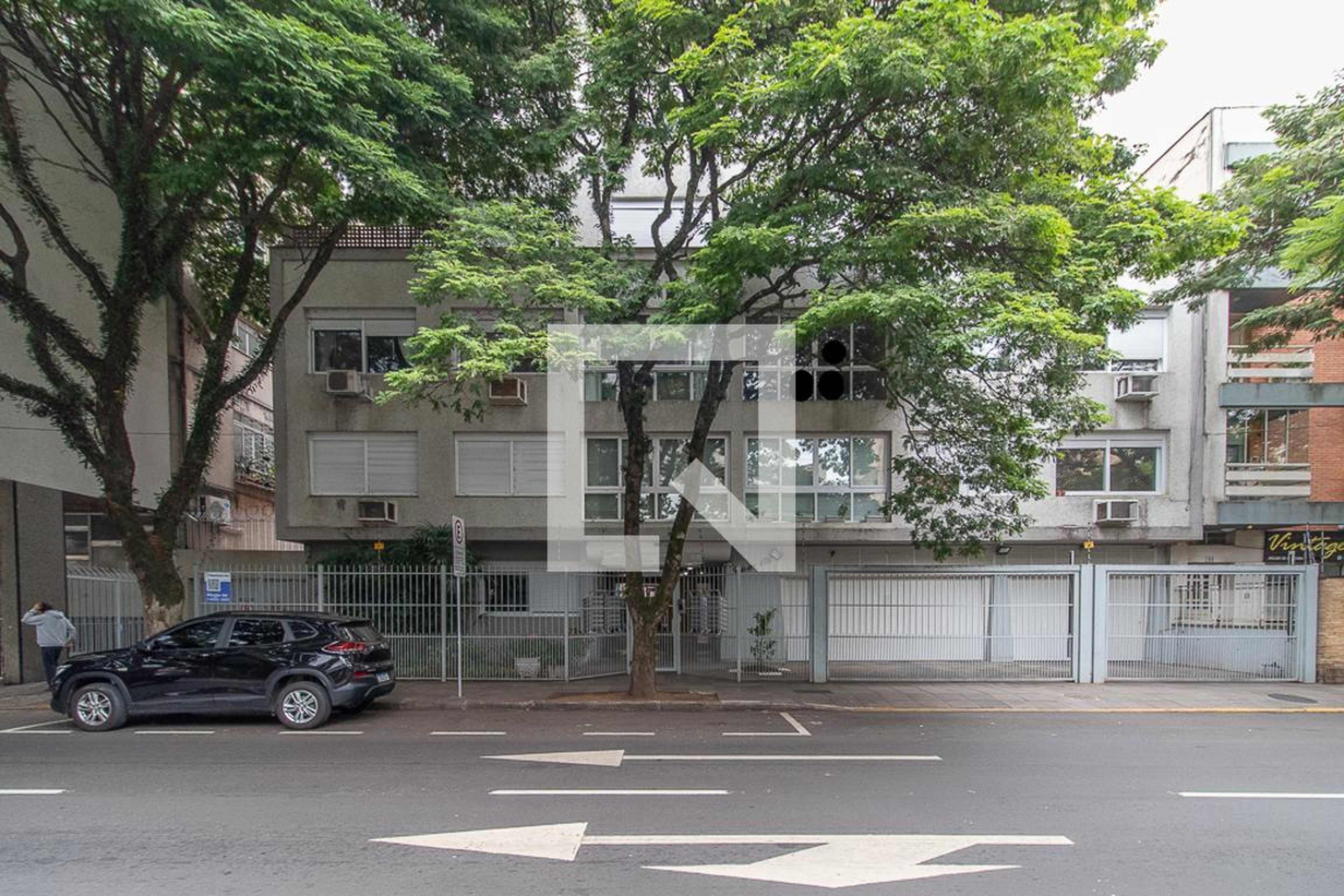 Fachada Condomínio em Rua Vasco da Gama, 176