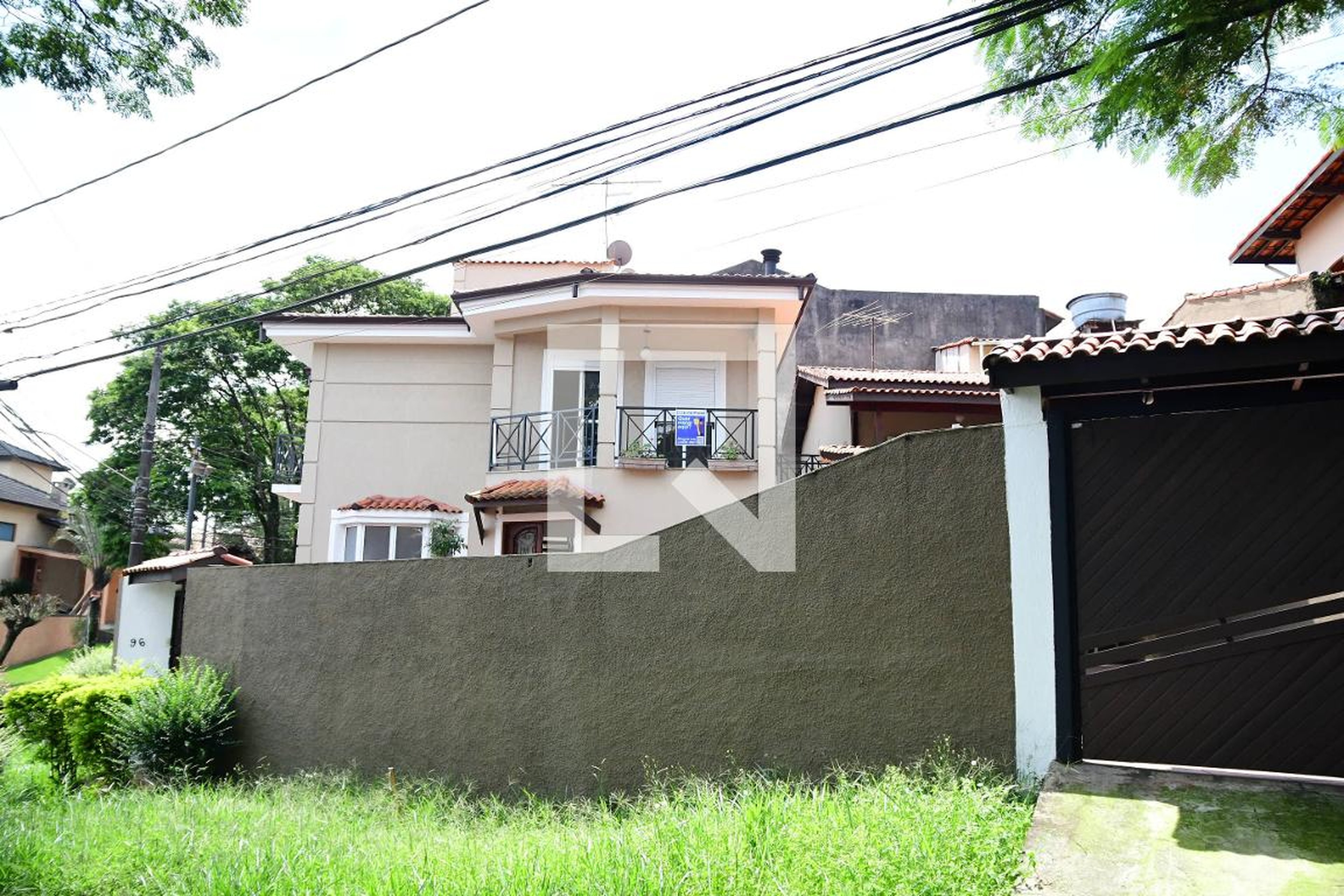Fachada Condomínio em Rua Gauguim, 96