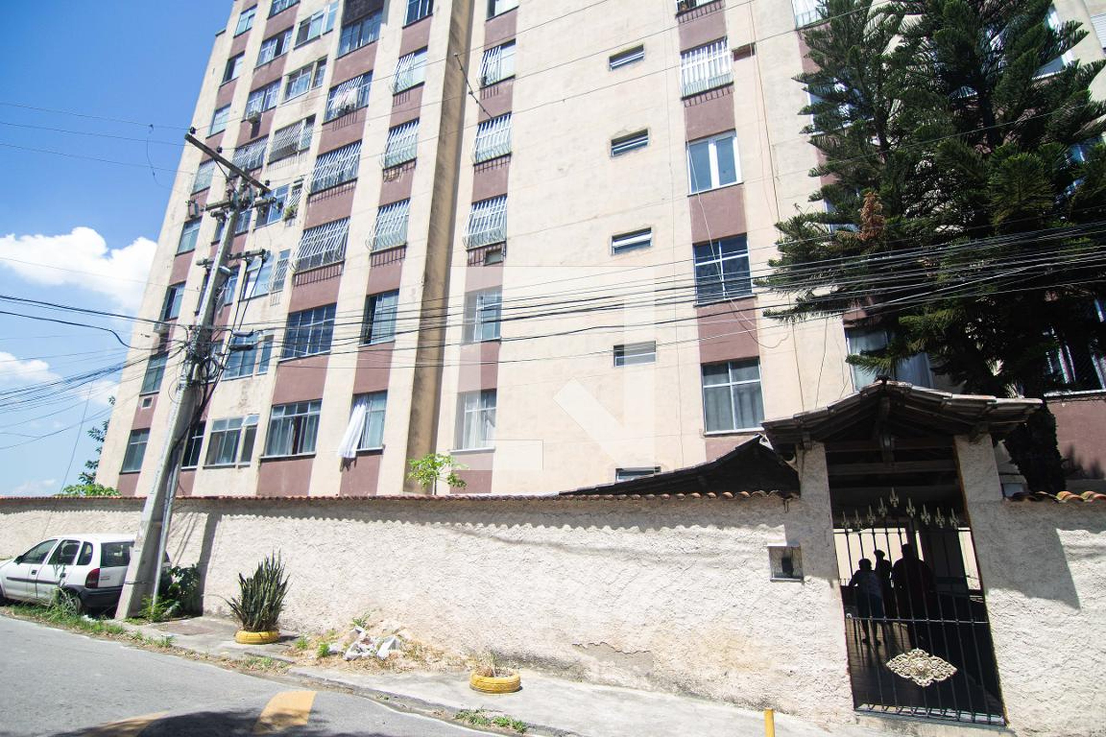 Fachada Condomínio em Rua Monsenhor João de Barros Uchoa, 7