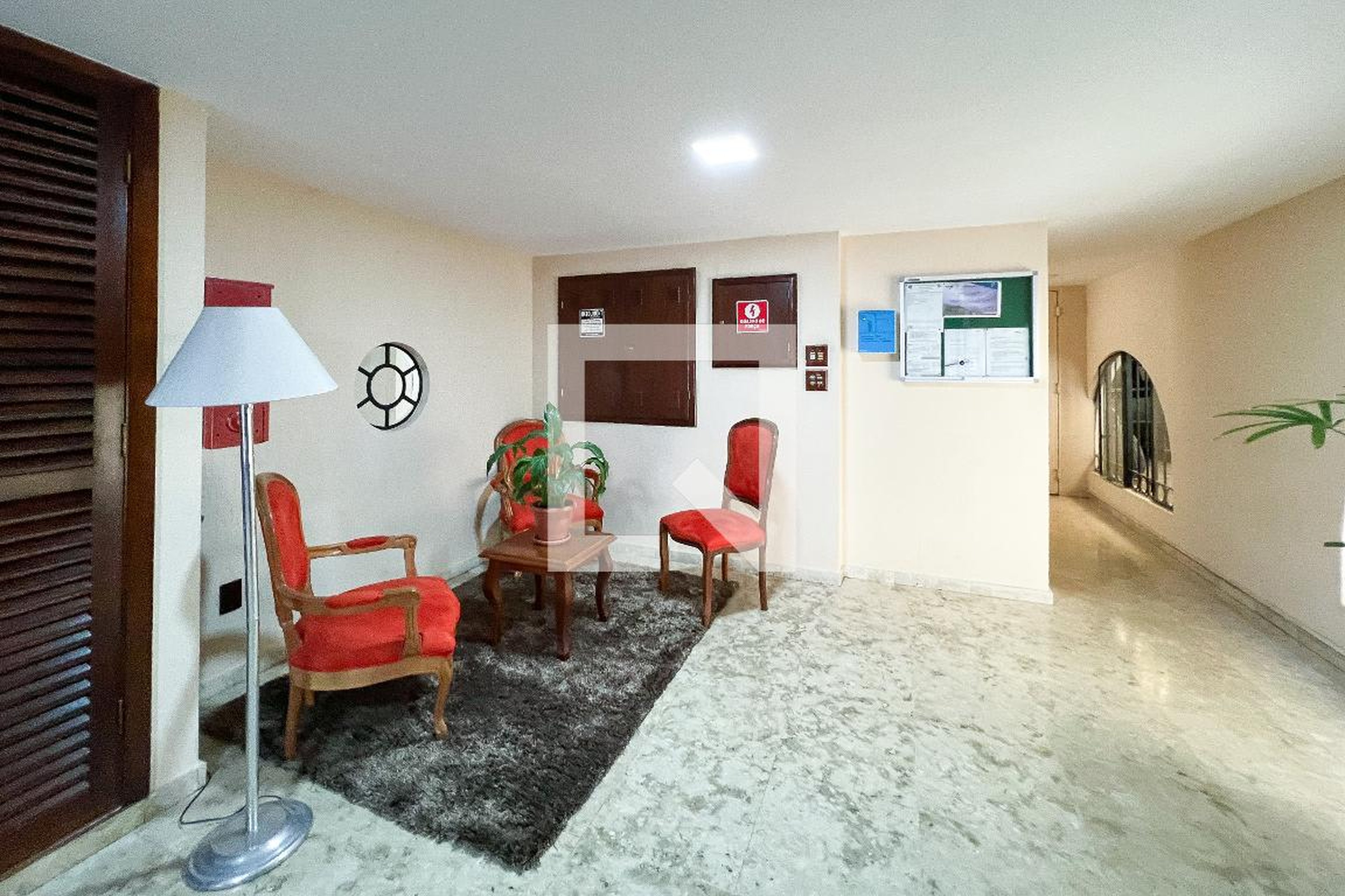 Hall - Alda Gonçalves Laskani