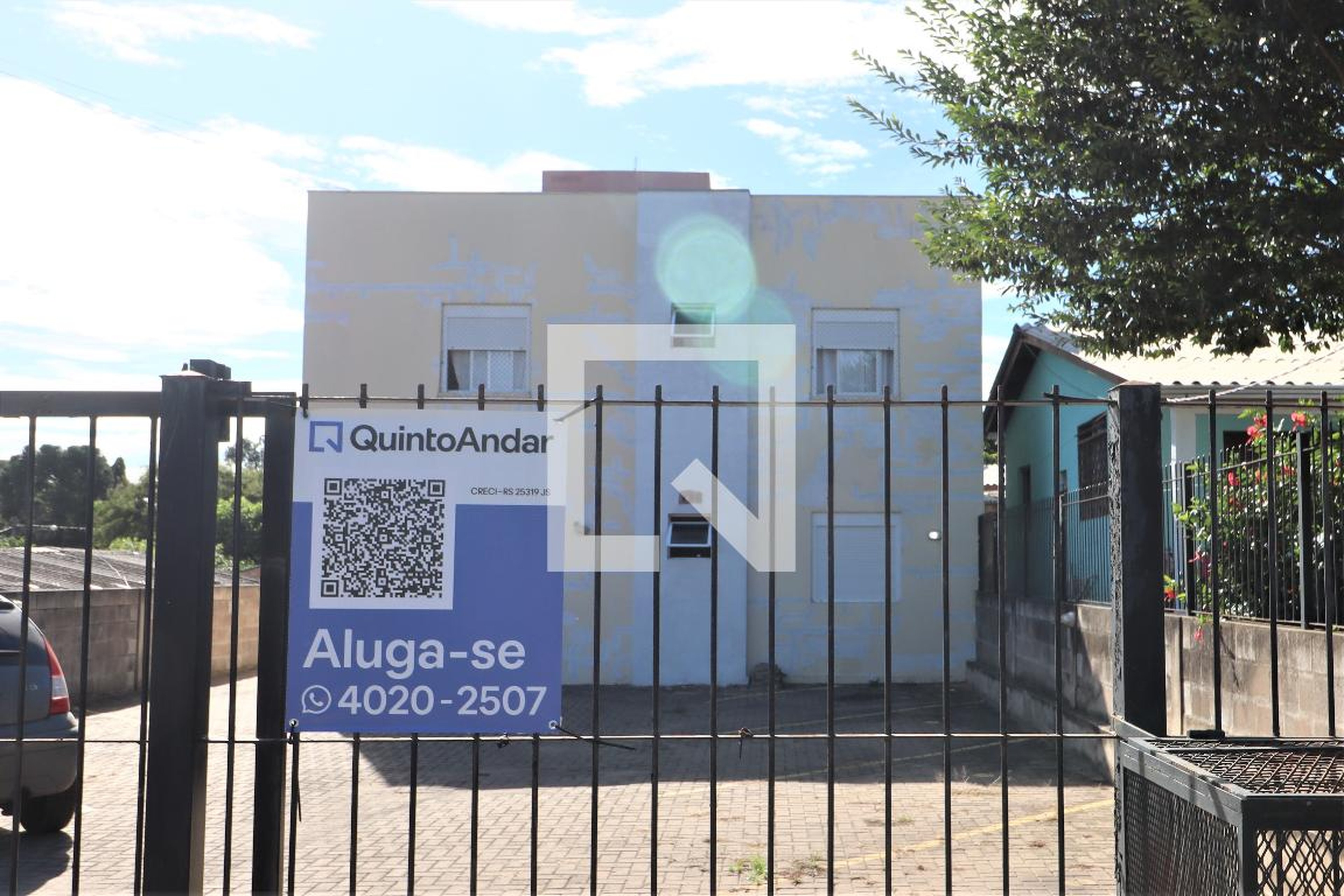 Fachada Condomínio em Rua Bento Martins, 496