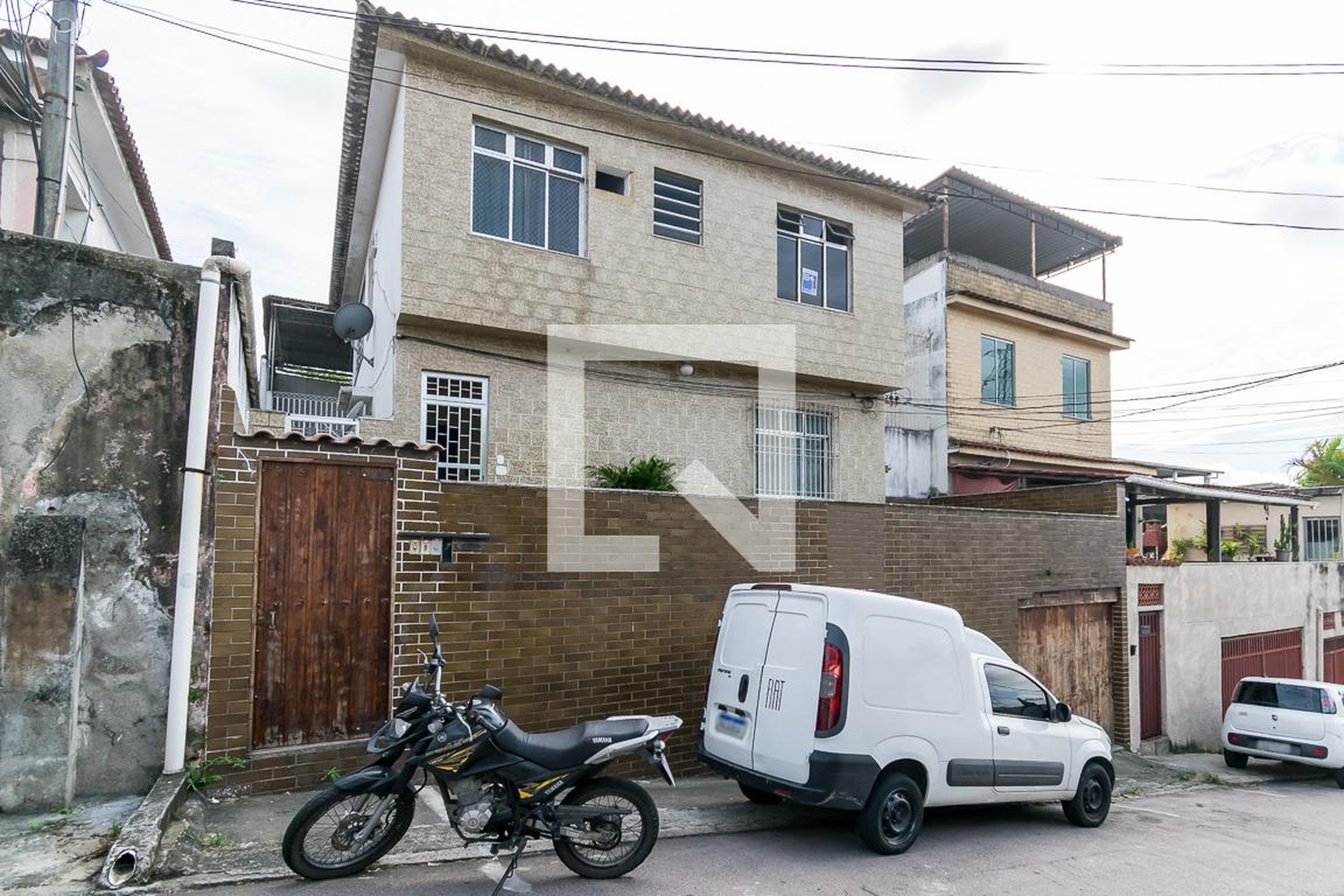 Fachada do Prédio Condomínio em Rua Mario Perdigão Coelho, 100