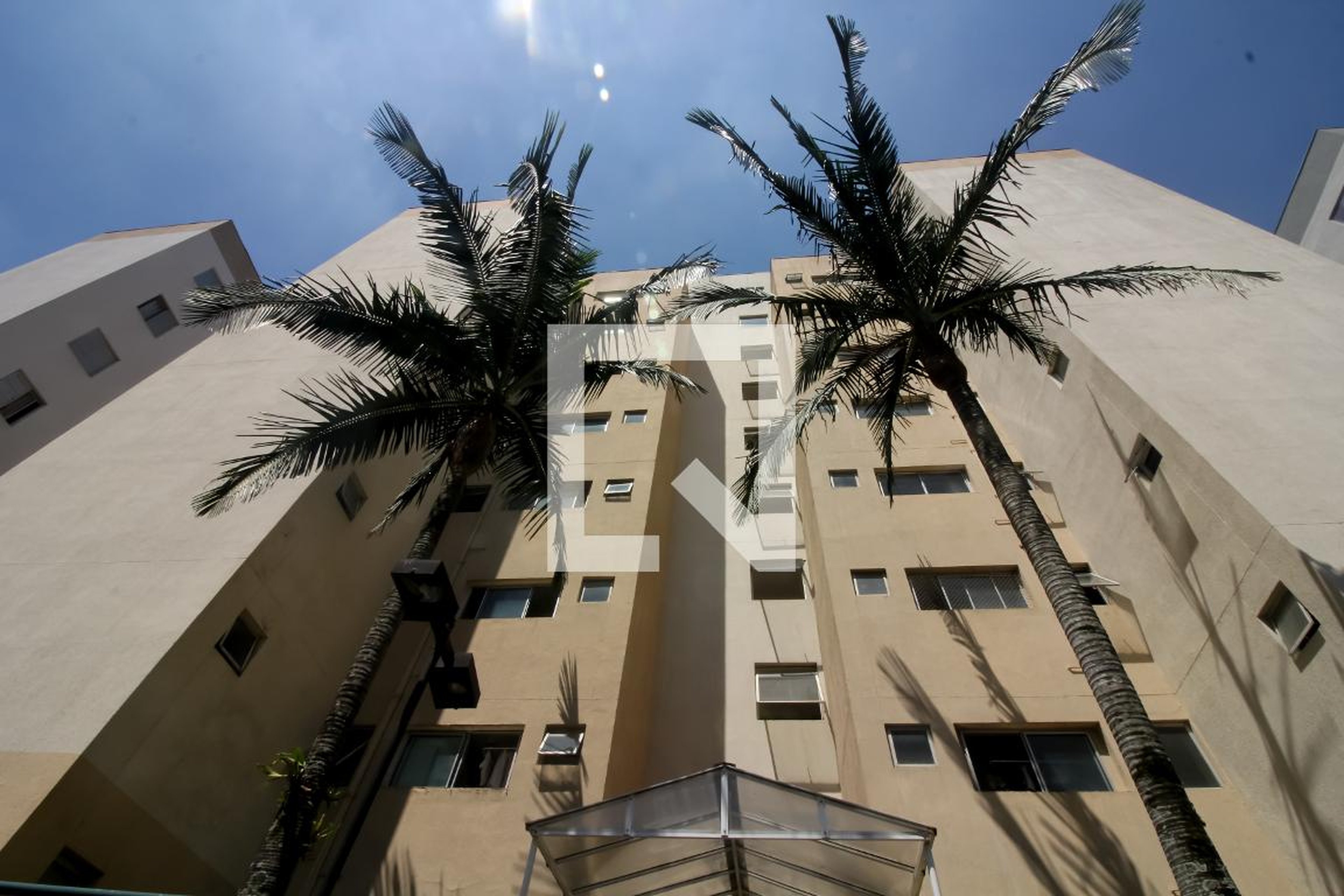 Fachada do Prédio Condomínio Cosmos