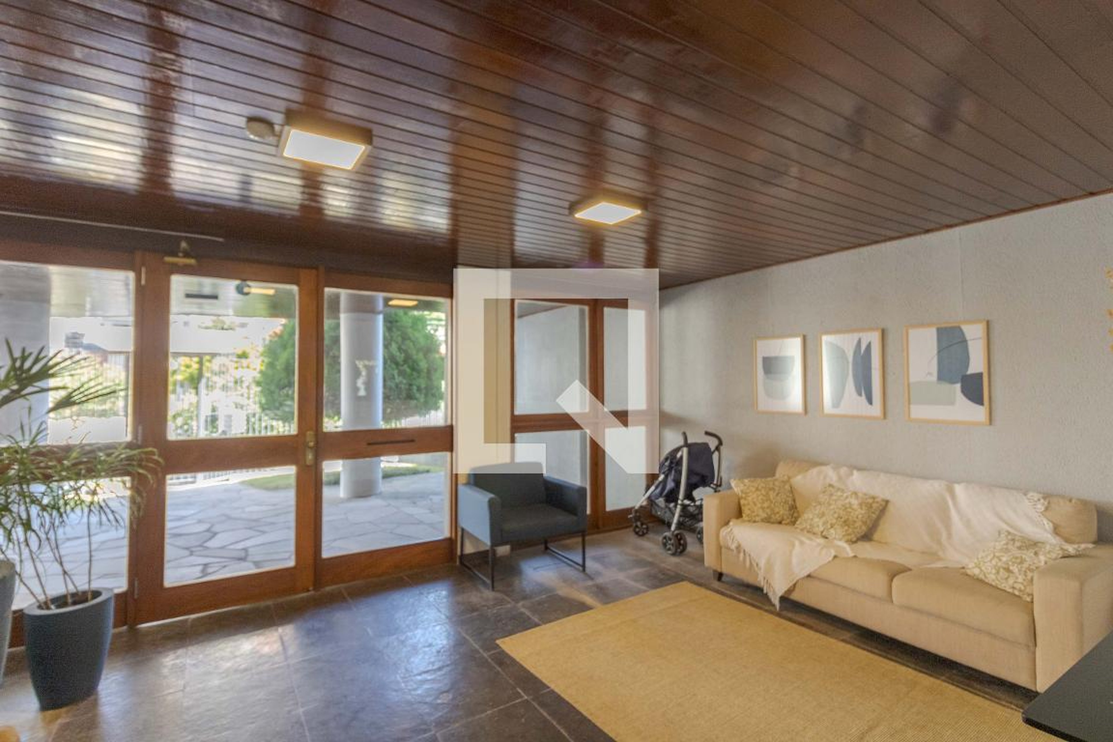 Hall - Edifício Ilha de Calais