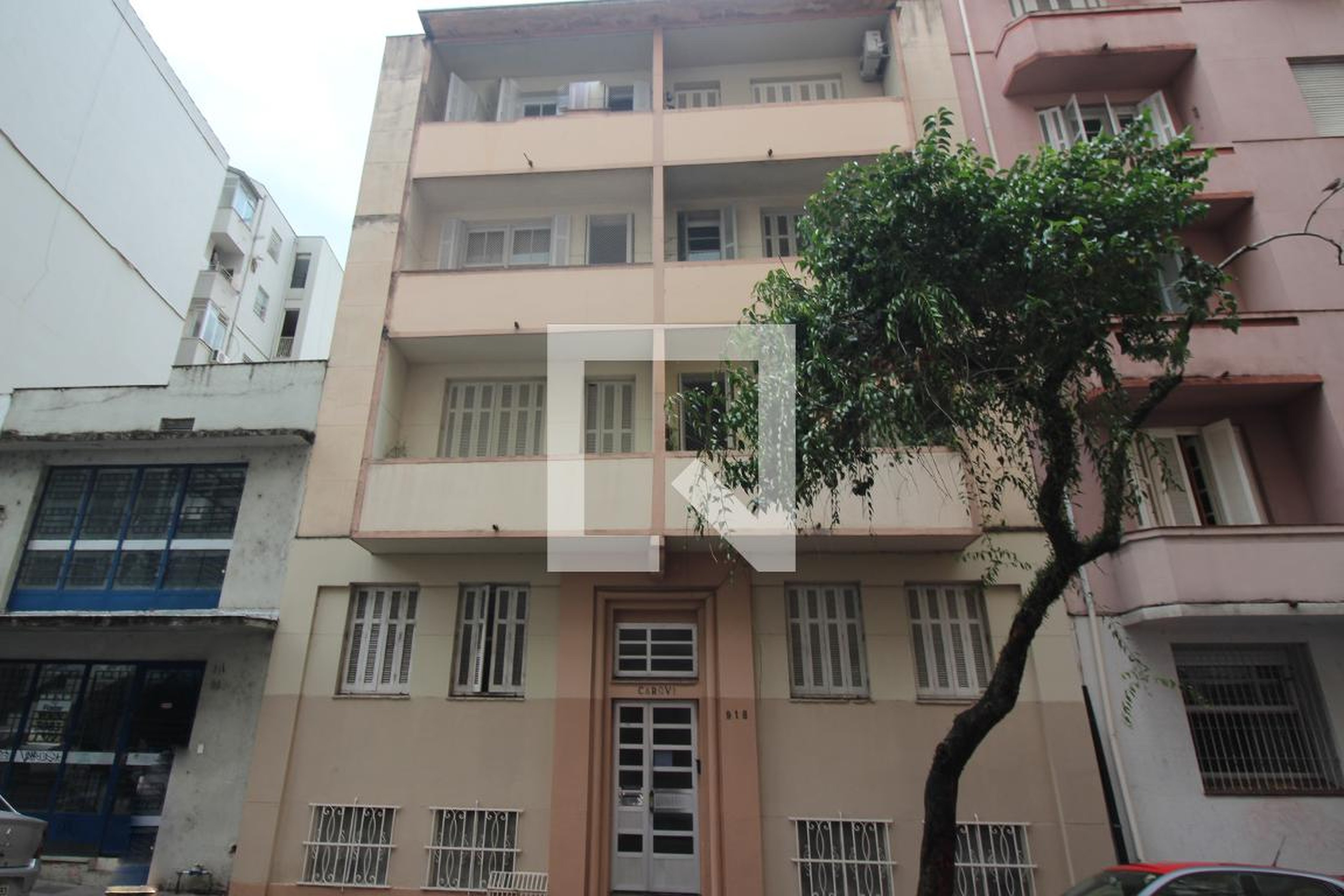 Fachada do Prédio Condomínio Caroví