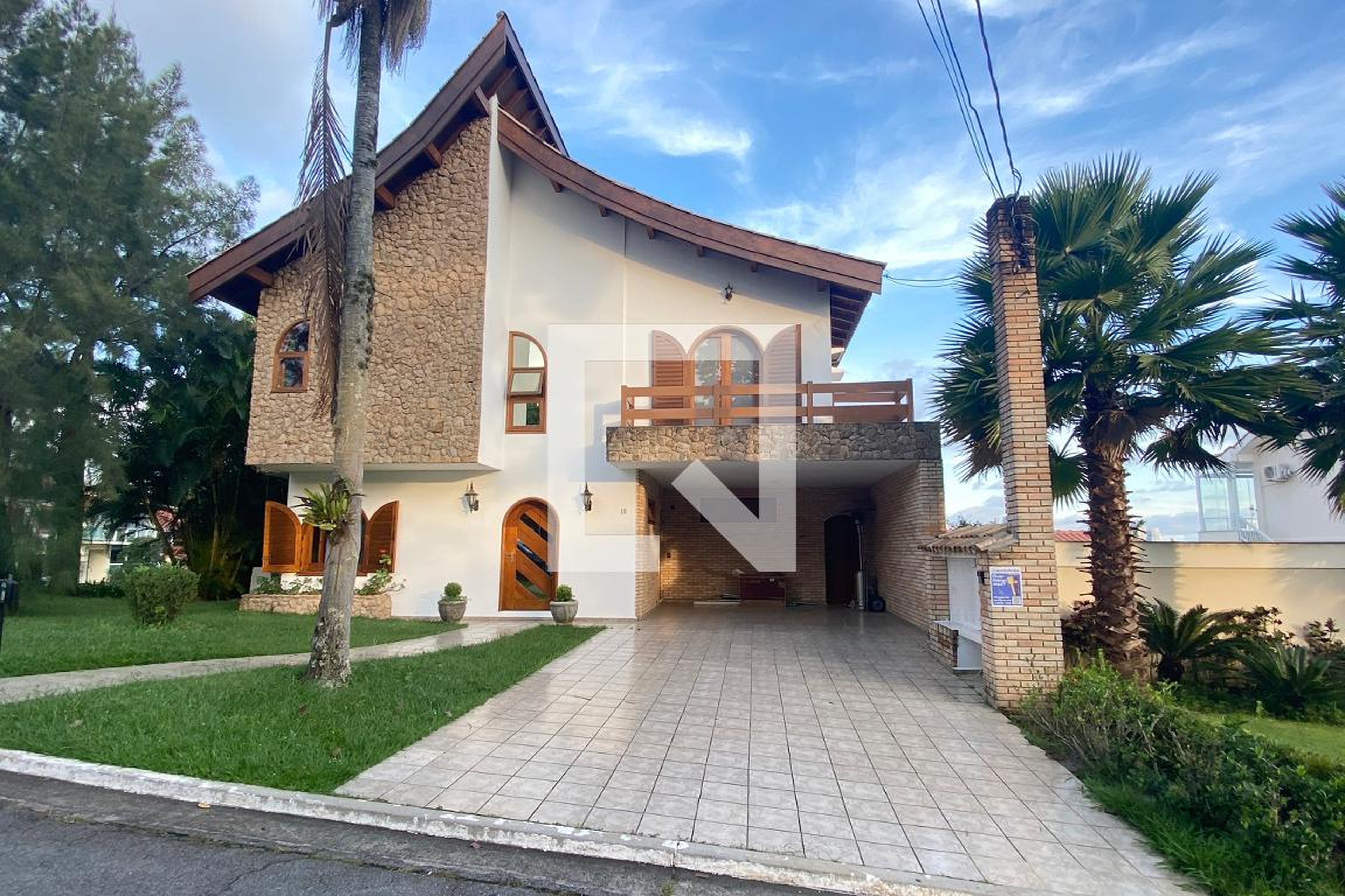 Fachada Condomínio em Alameda das Petúnias, 19