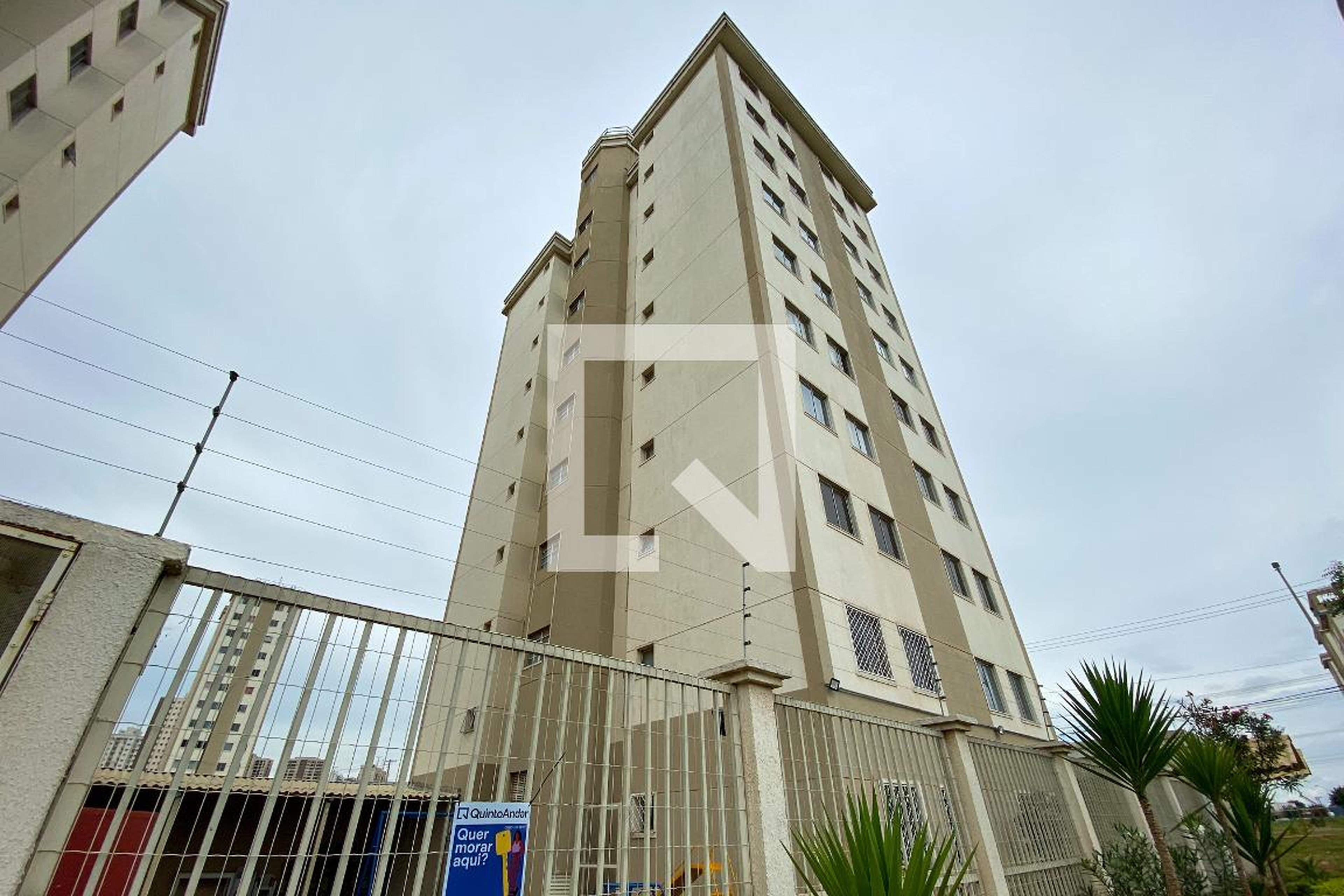 Fachada Condomínio em Qs 305 Conjunto 9 Comércio, 1