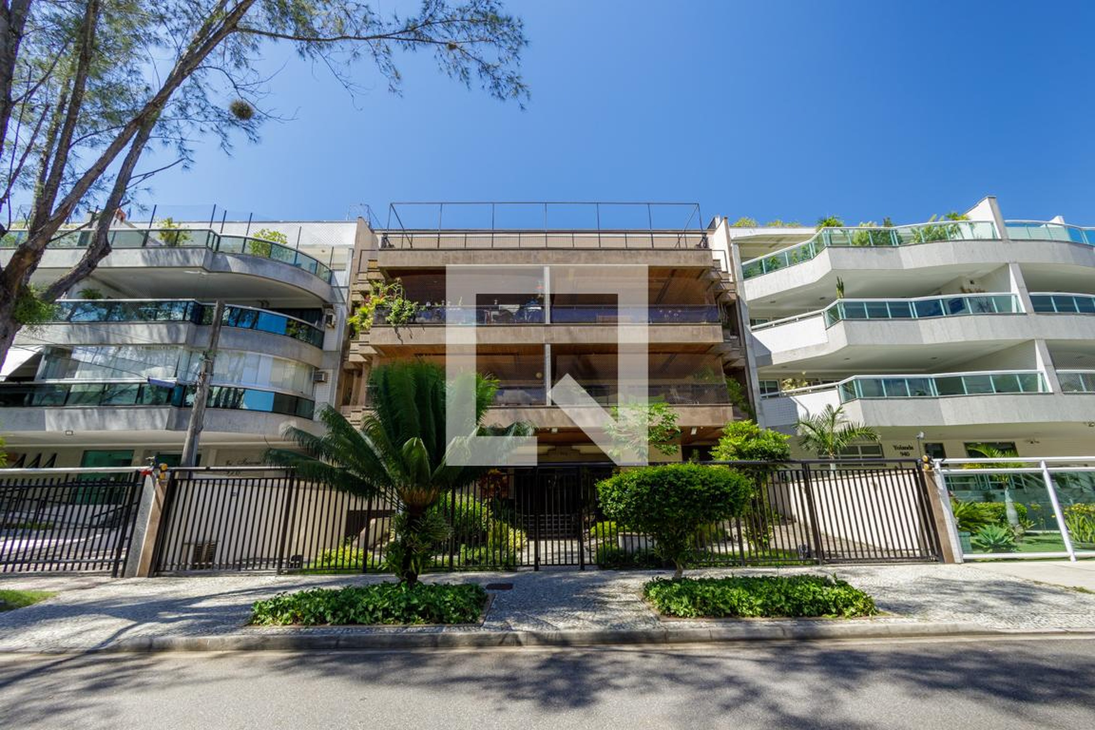 Fachada Condomínio Passos Xvi