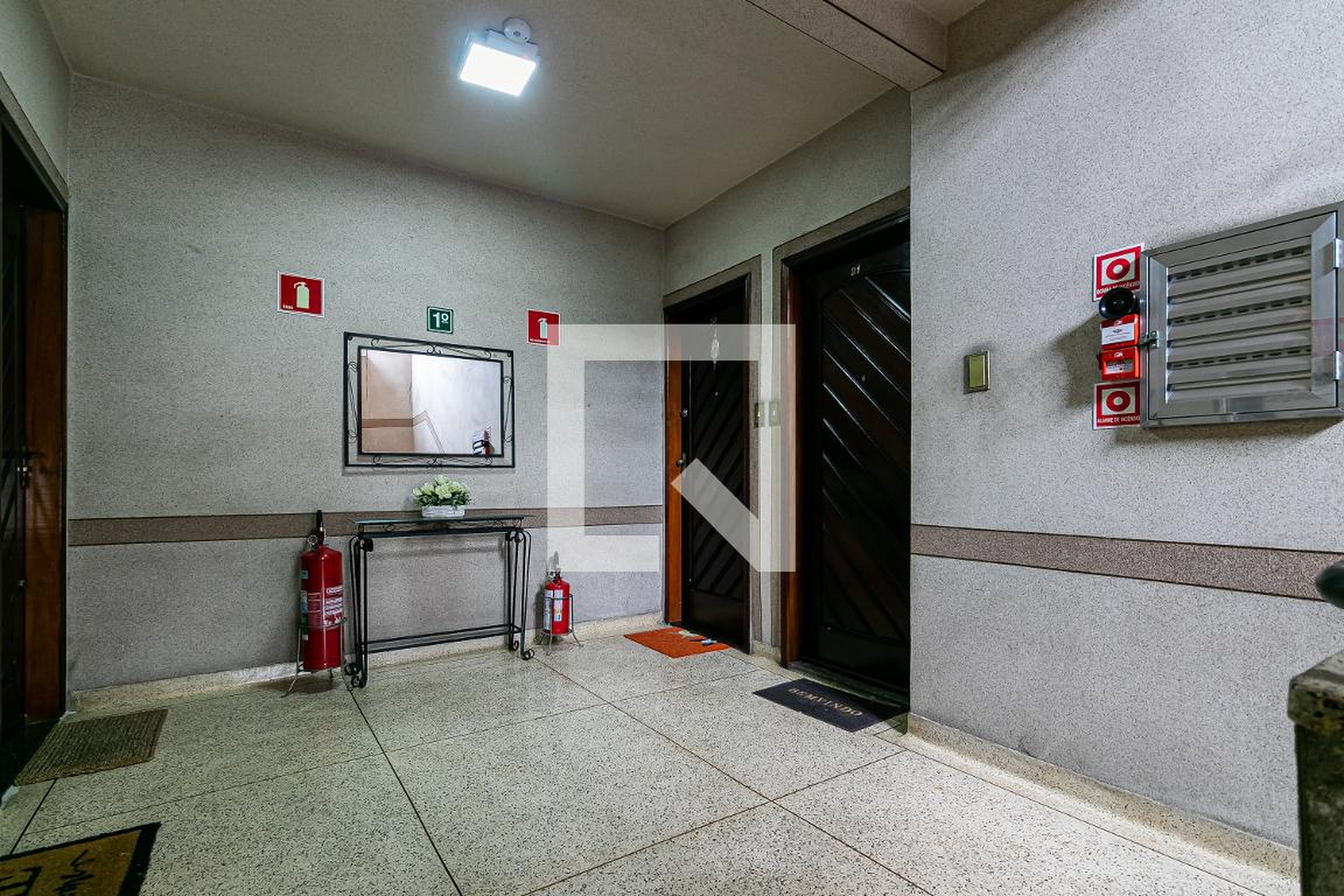 Hall - null