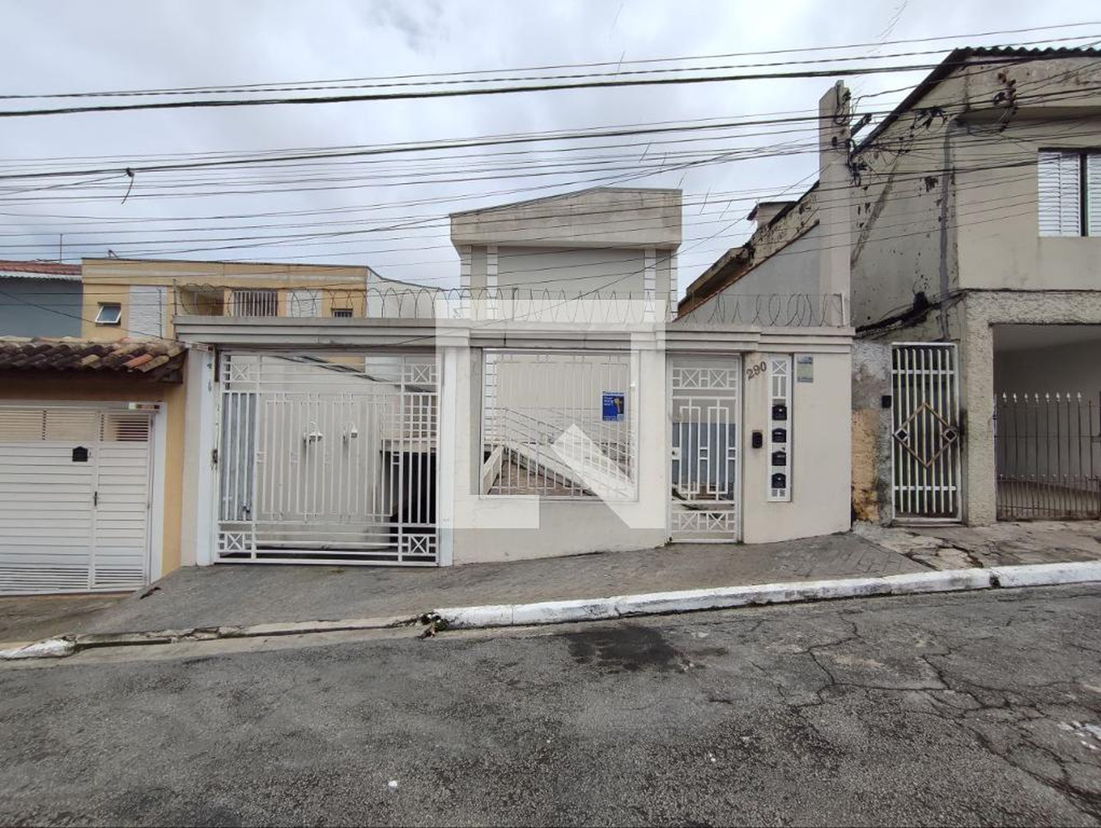 Fachada Condomínio em Rua André Natale, 290