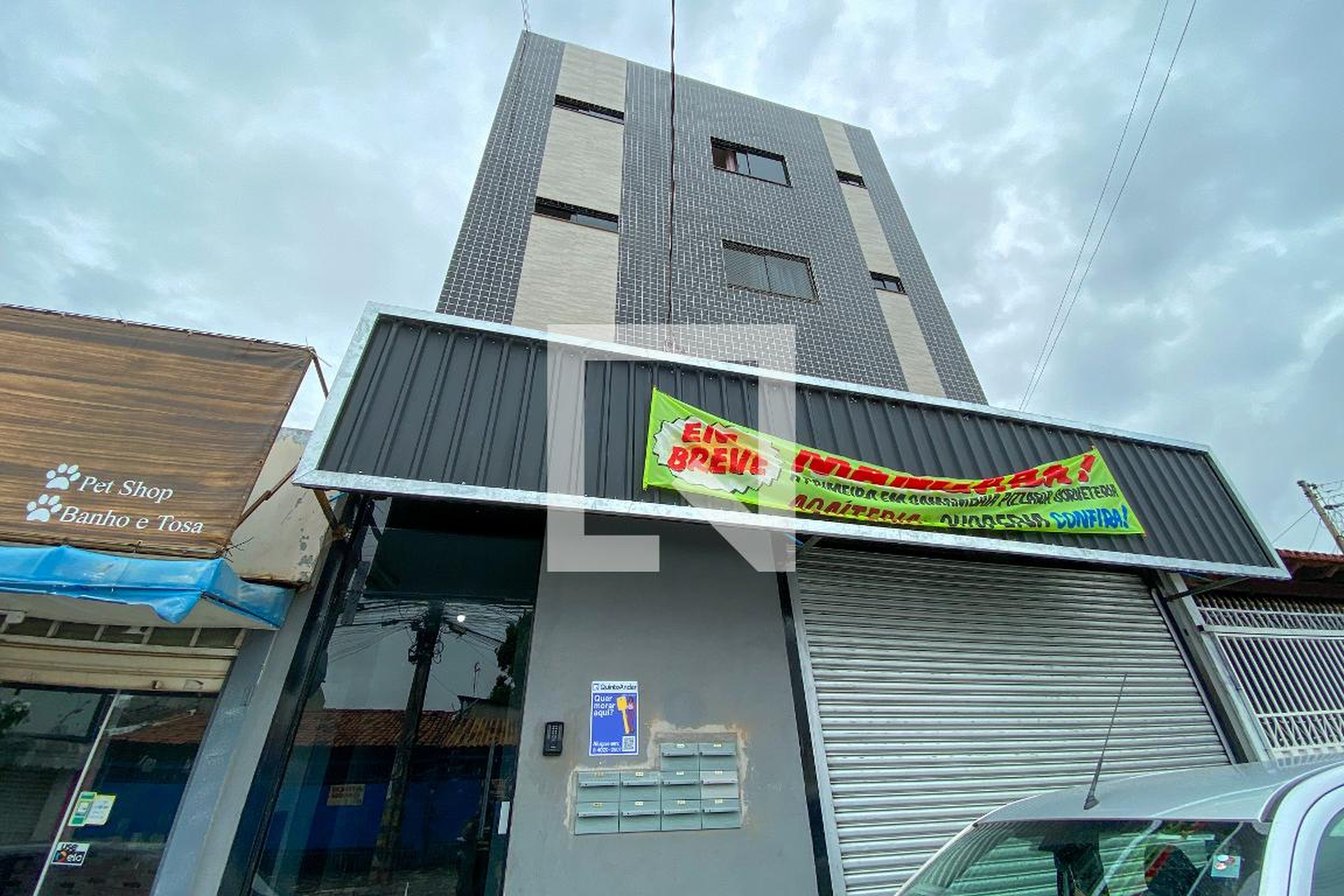 Fachada Condomínio em 18 - Qr 412 - Samambaia Sul, Brasília - Df, 72320-121, Brasil, 18