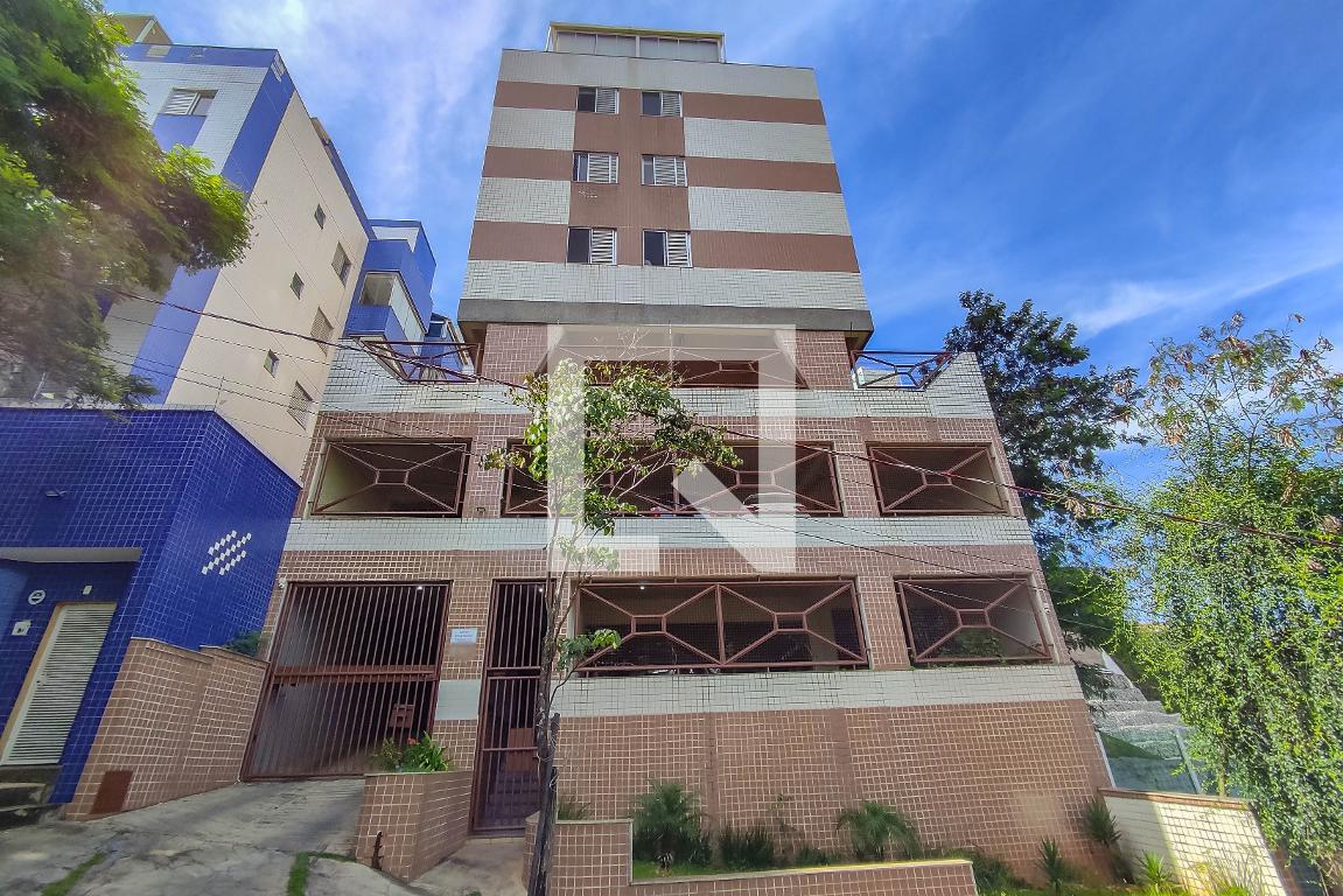 Fachada Condomínio D. Castanheira