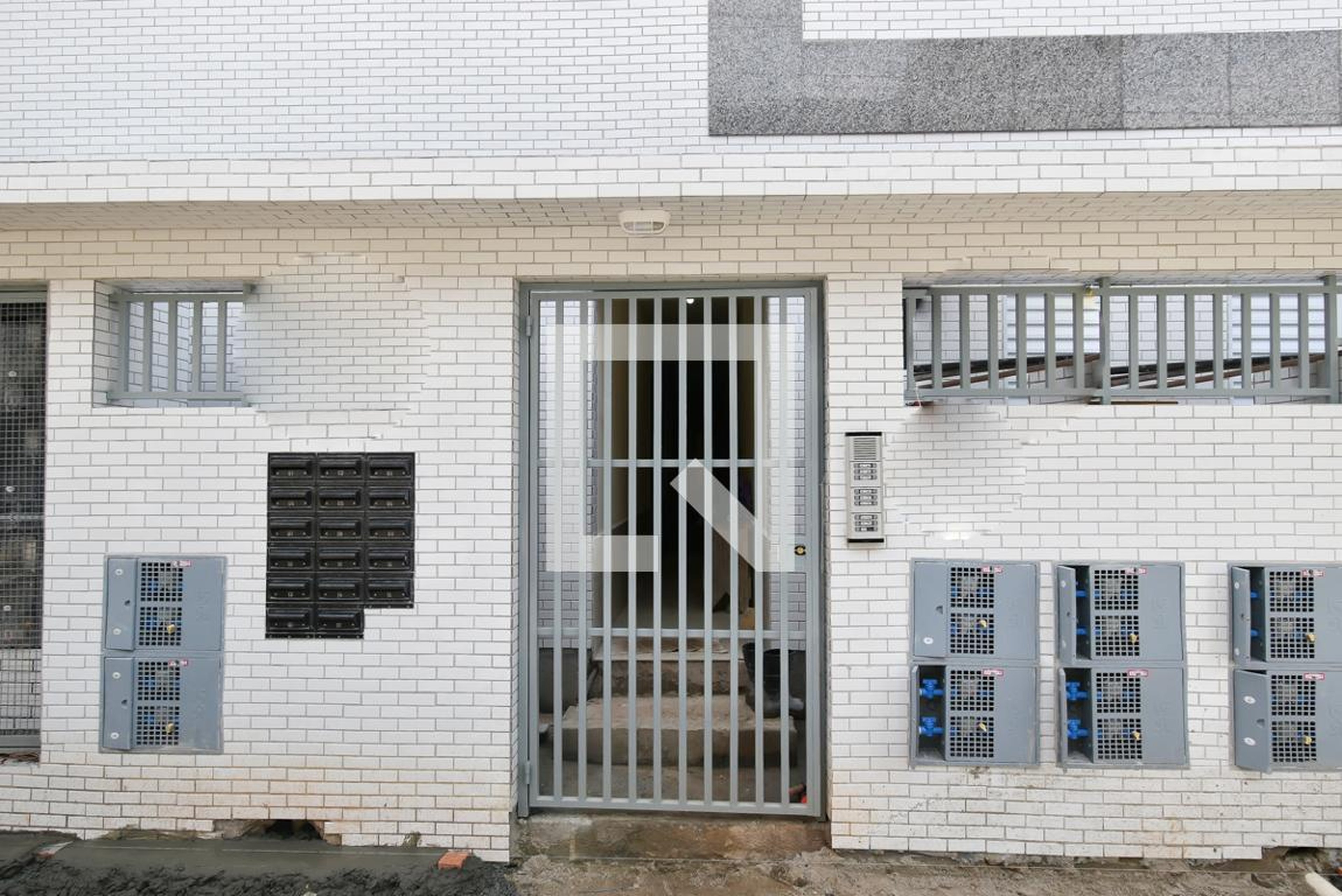 Fachada Condomínio em Rua Leite Penteado, 120