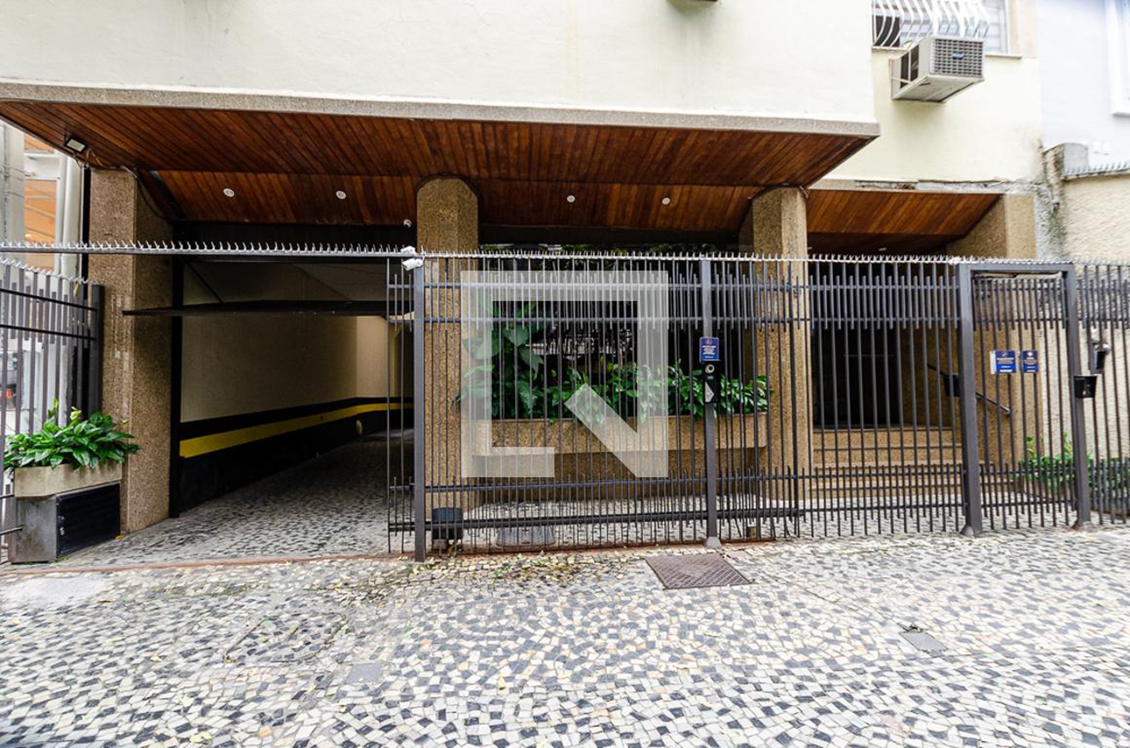 Entrada - Edifício Monte Real