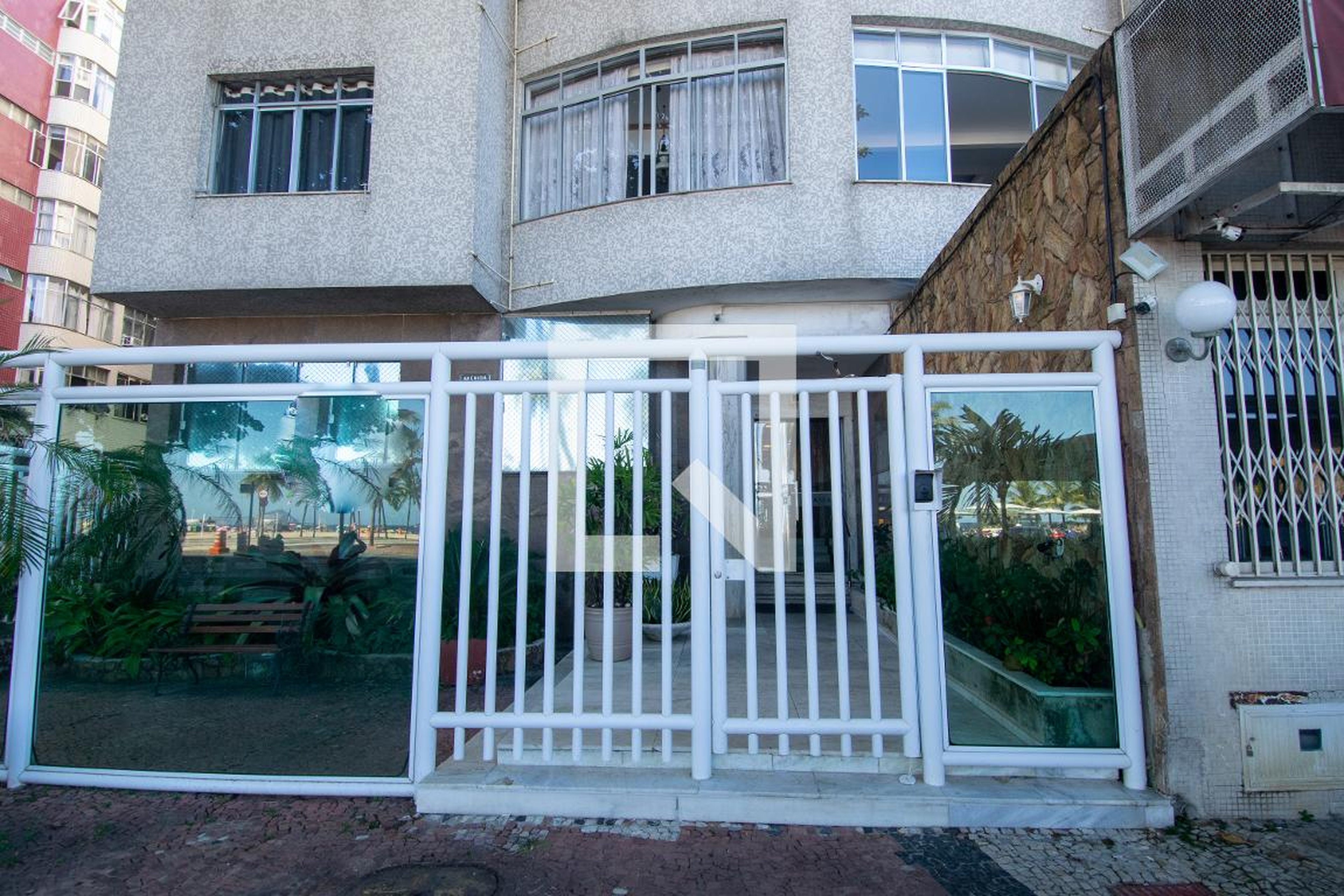 Fachada Edifício Yramaia