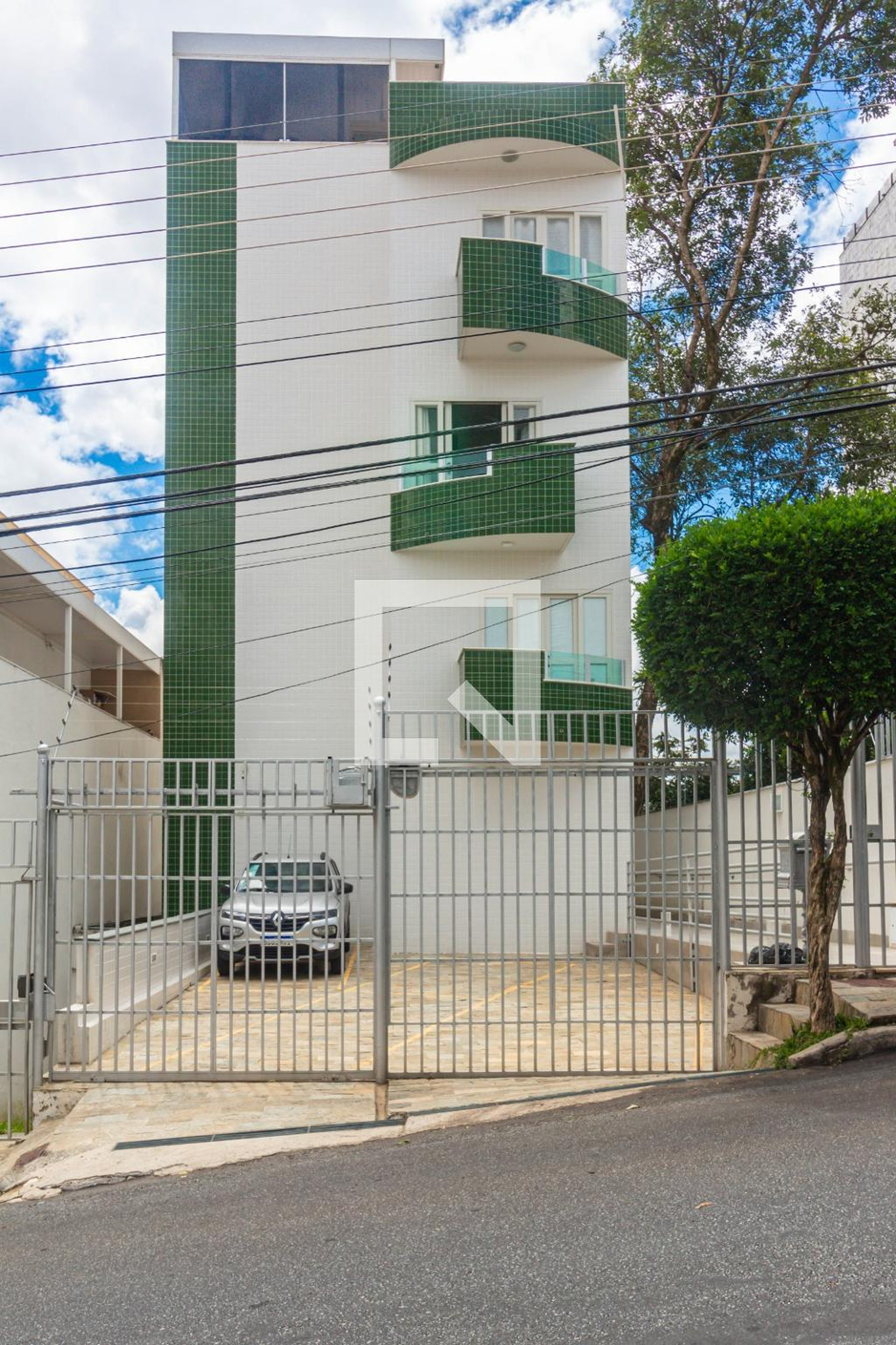 Fachada Condomínio em Rua São Joaquim, 137