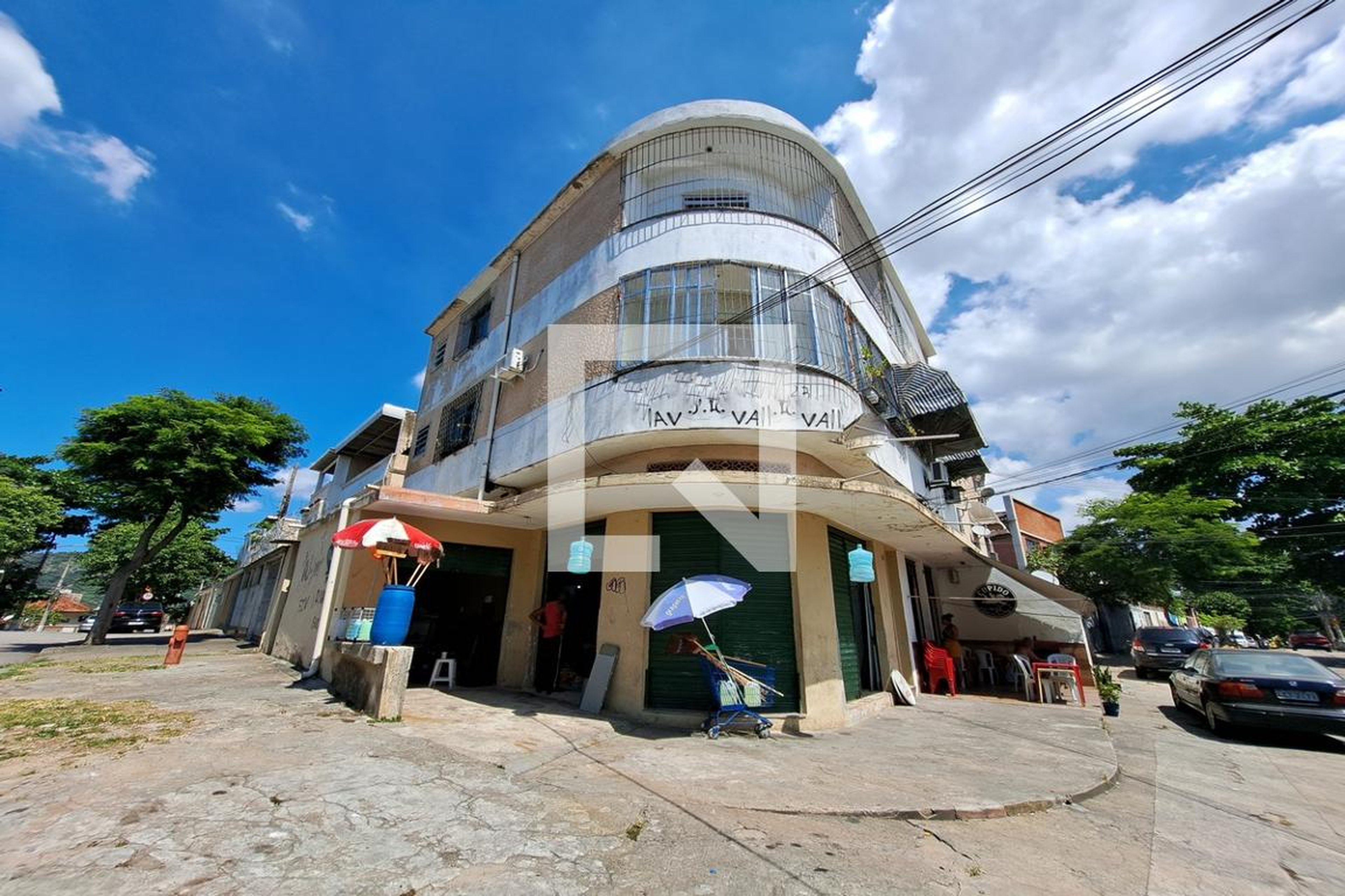 Fachada Condomínio em Rua Vaz de Tolêdo, 748