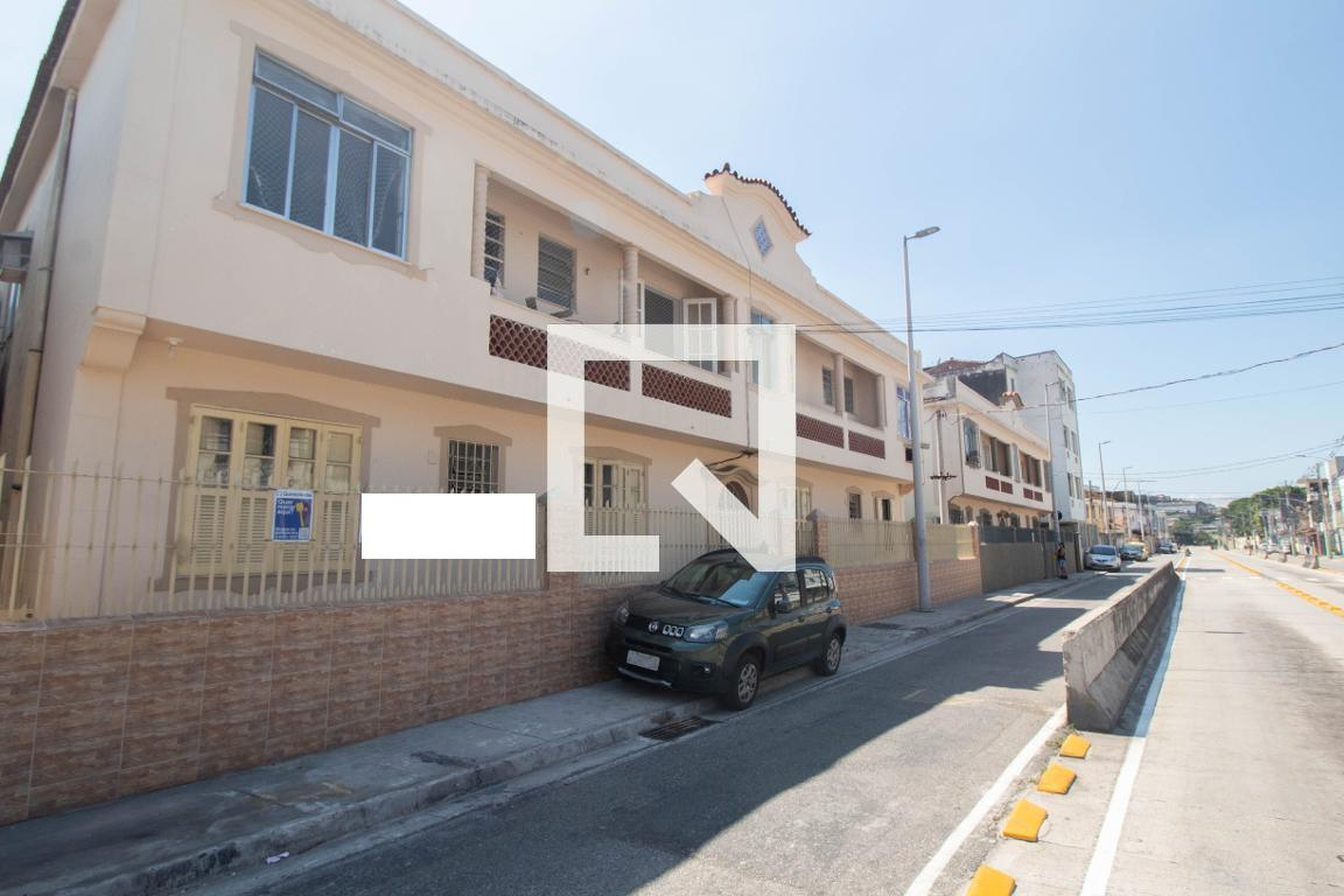 Fachada Condomínio em Rua Emílio Zaluar, 15