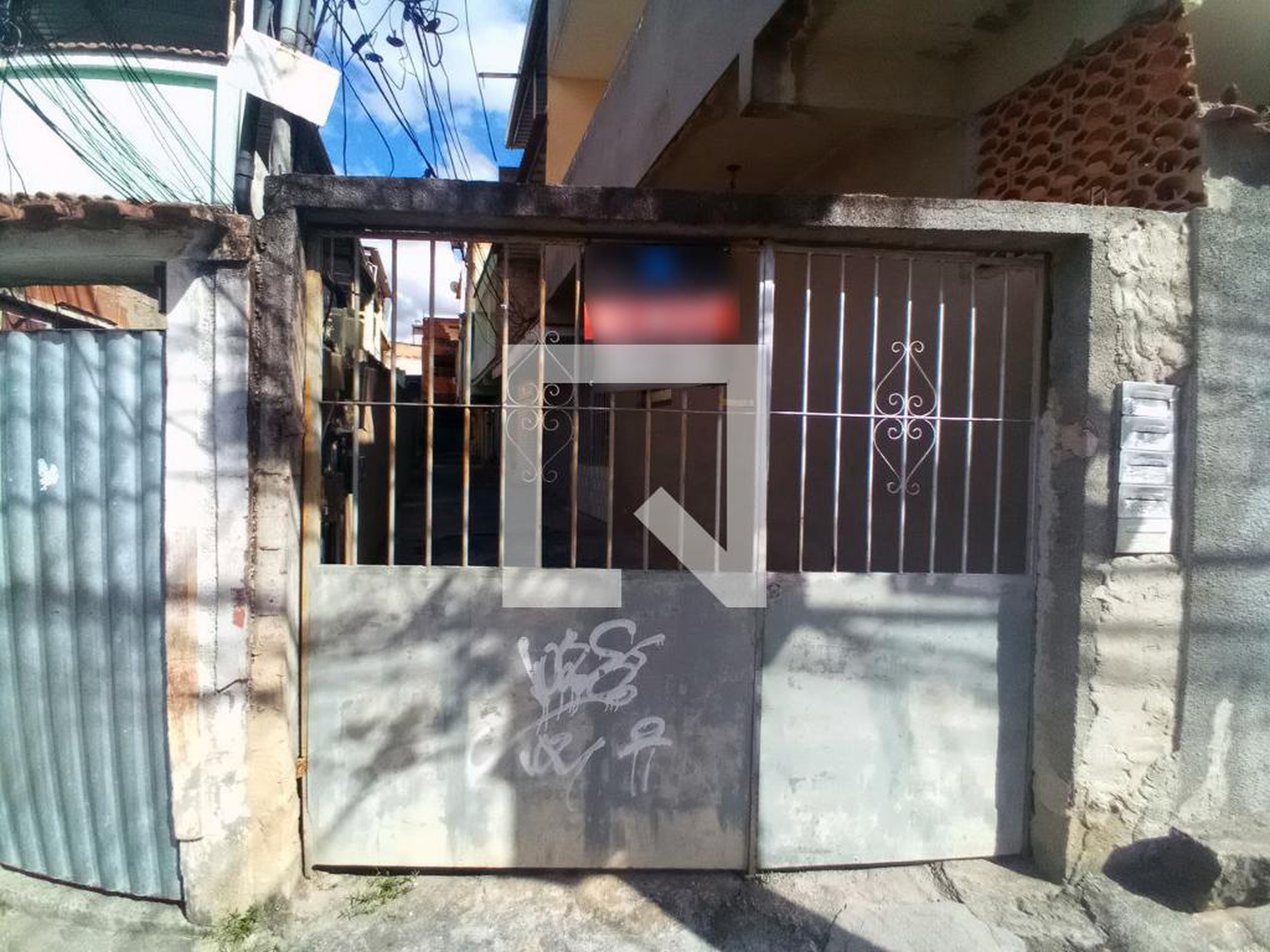 Fachada Condomínio em Rua Andaluzia, 471