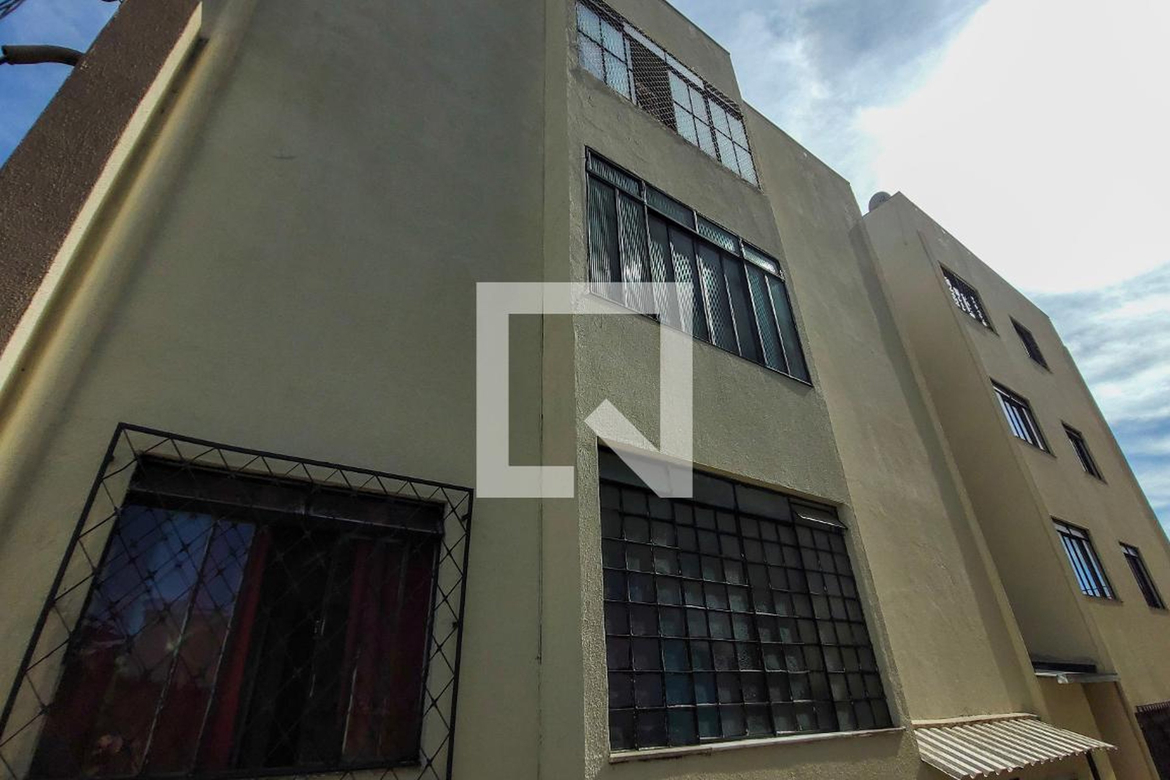 Fachada Condomínio em Rua Oitis, 109