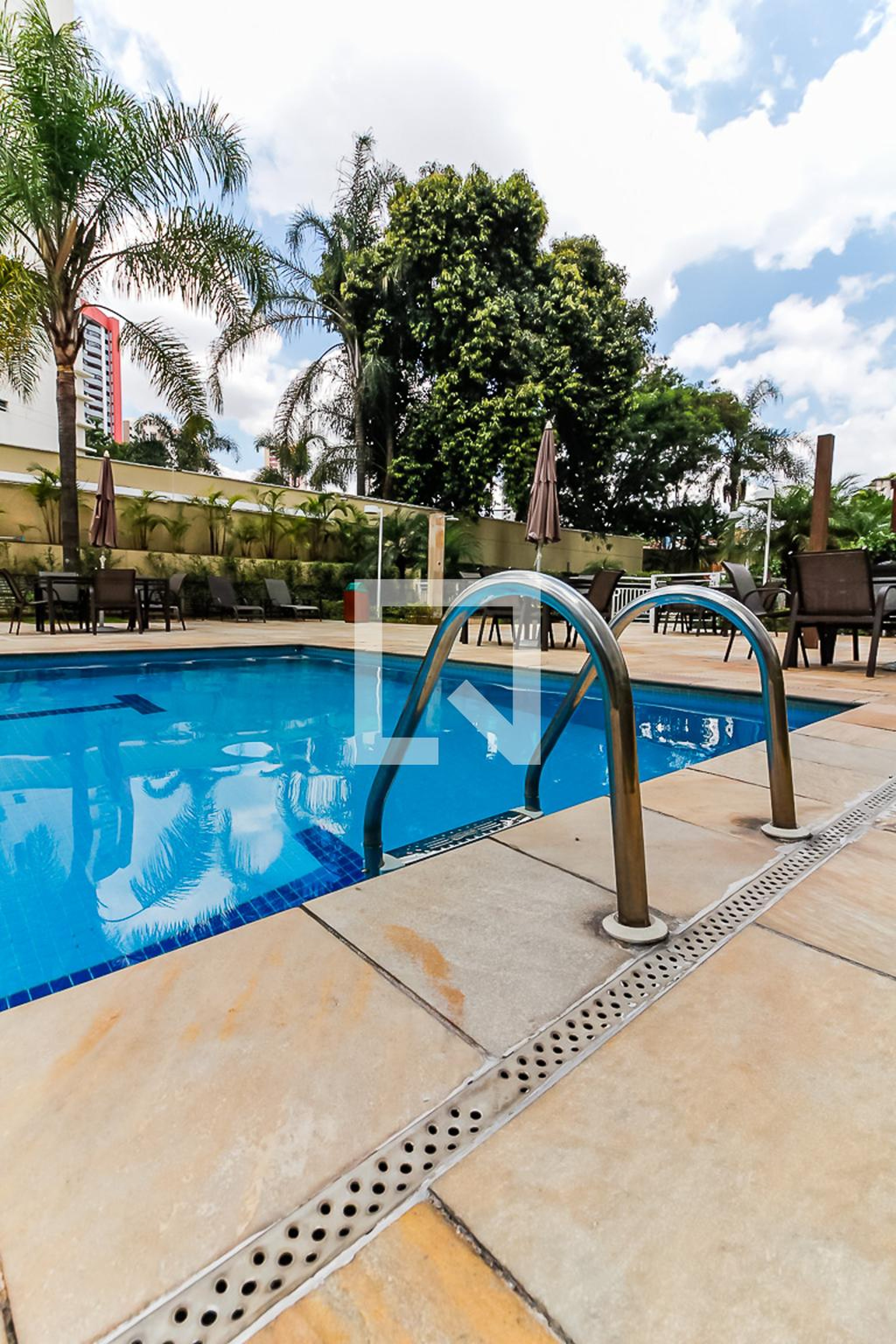 Área da Piscina - Arboris Essentia