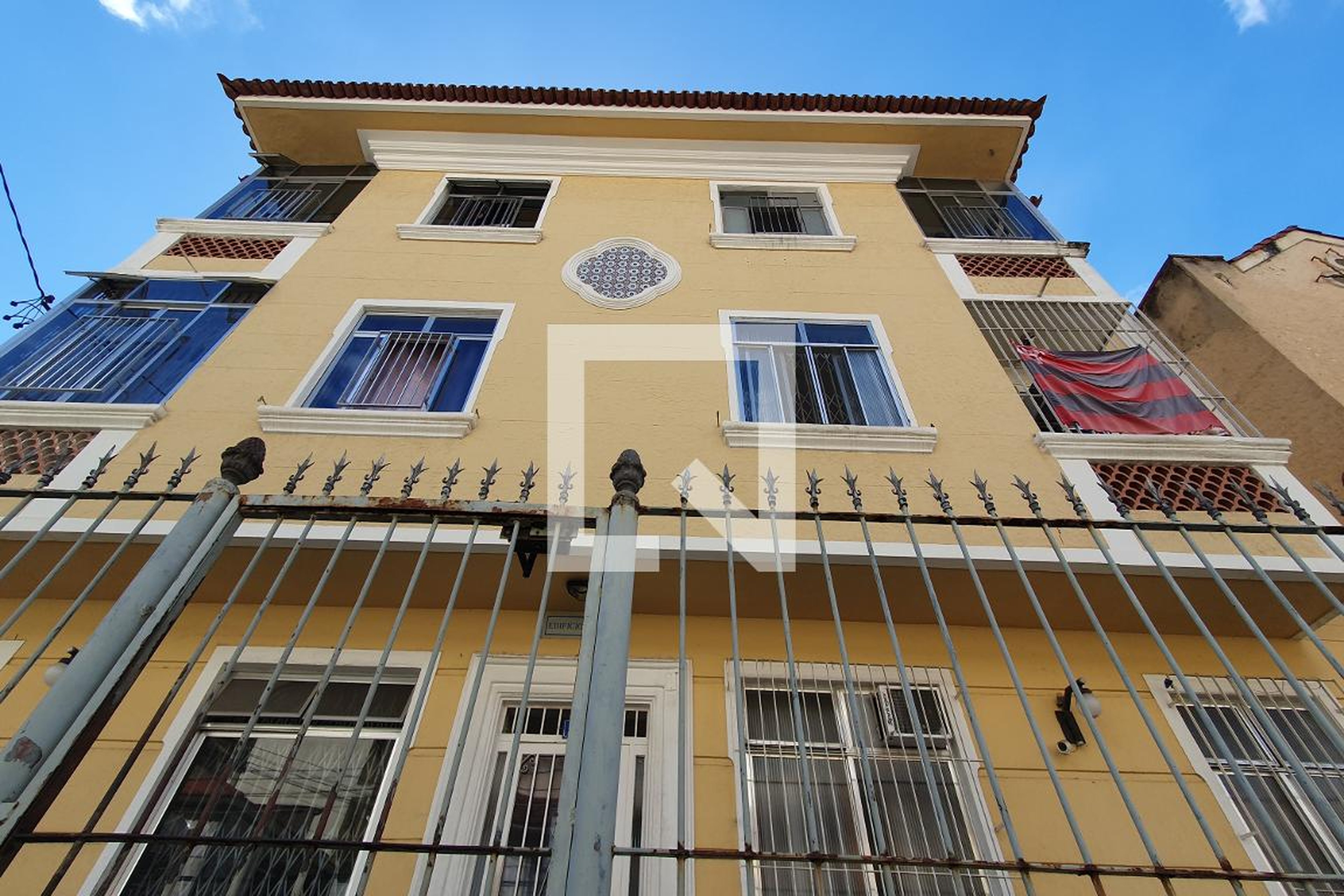 Fachada Condomínio em Rua Major Barros, 28