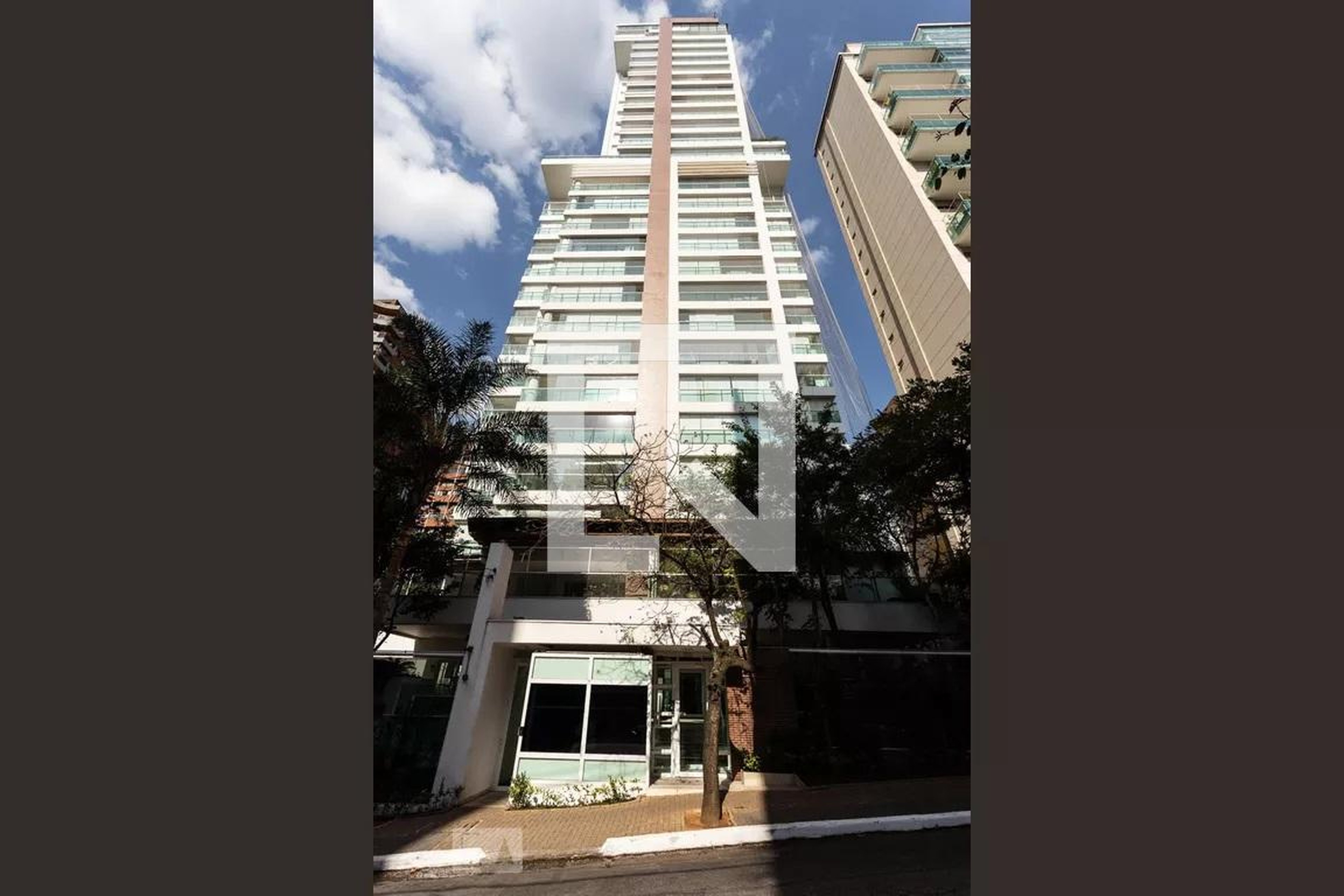 Fachada Condomínio Details