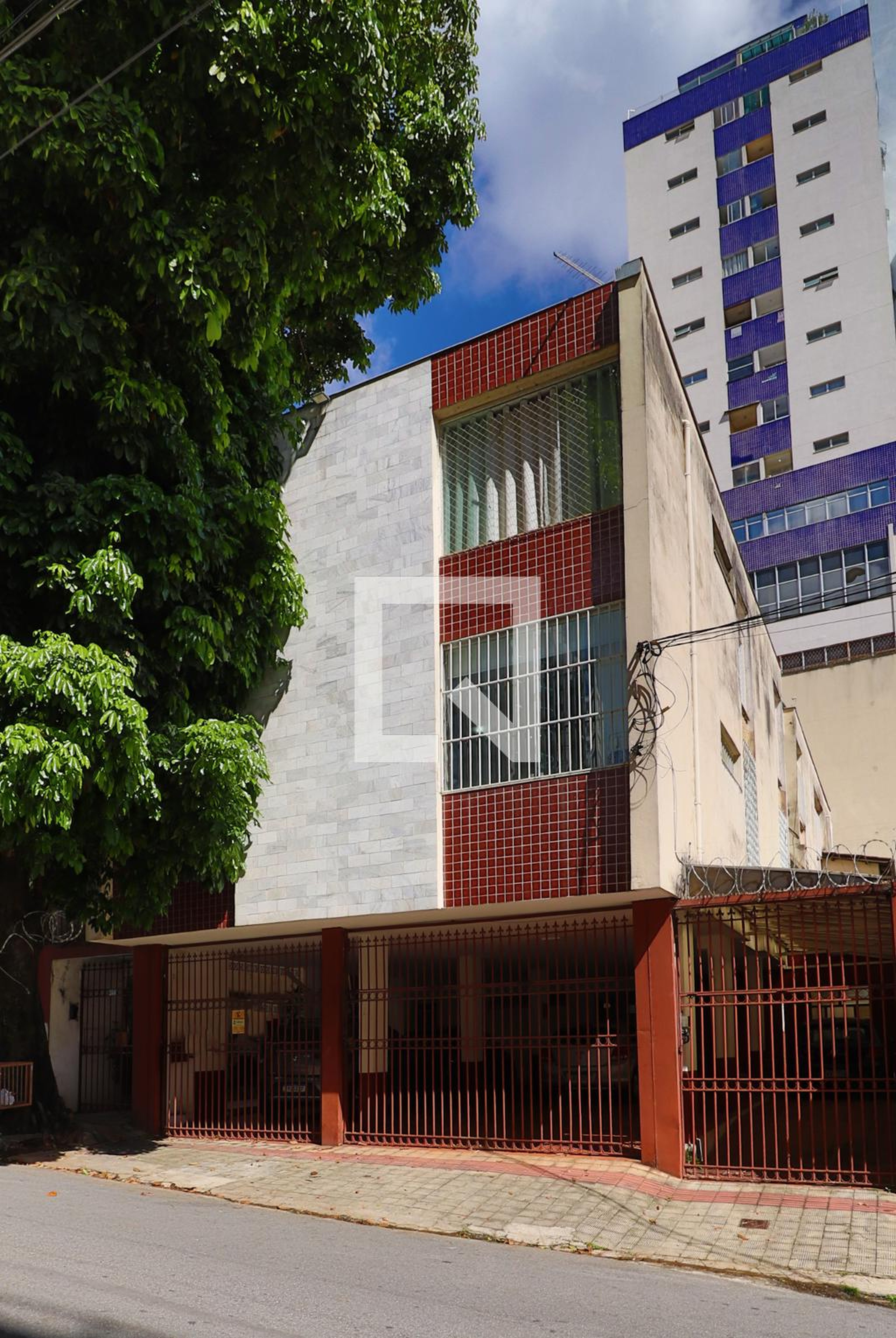 Fachada Condomínio em Rua Colômbia, 288