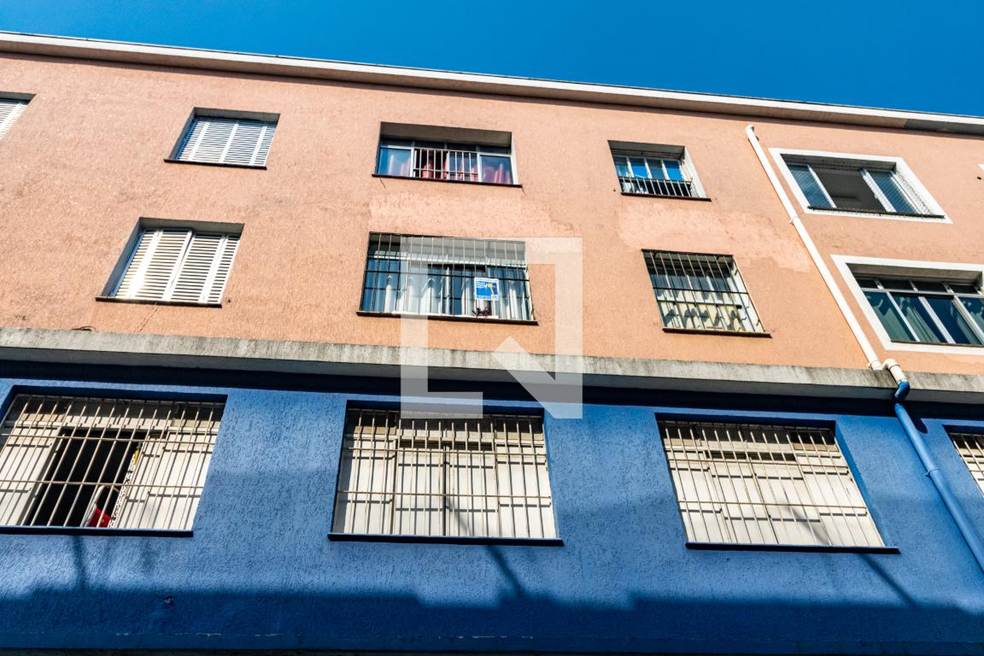 Fachada do Prédio Condomínio em Rua Greenfeld, 295