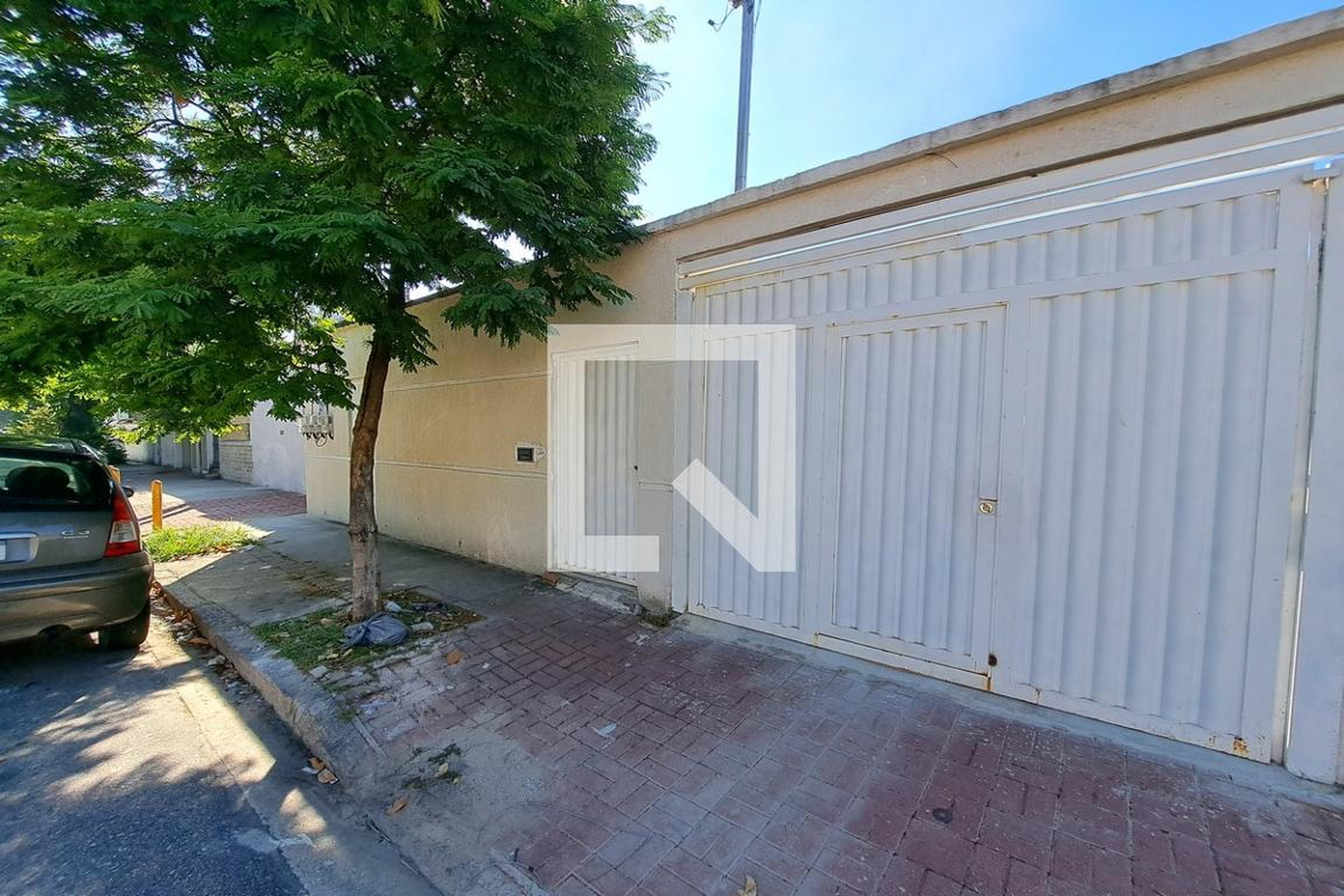 Fachada Condomínio em Rua Comendador João Carneiro de Almeida, 20