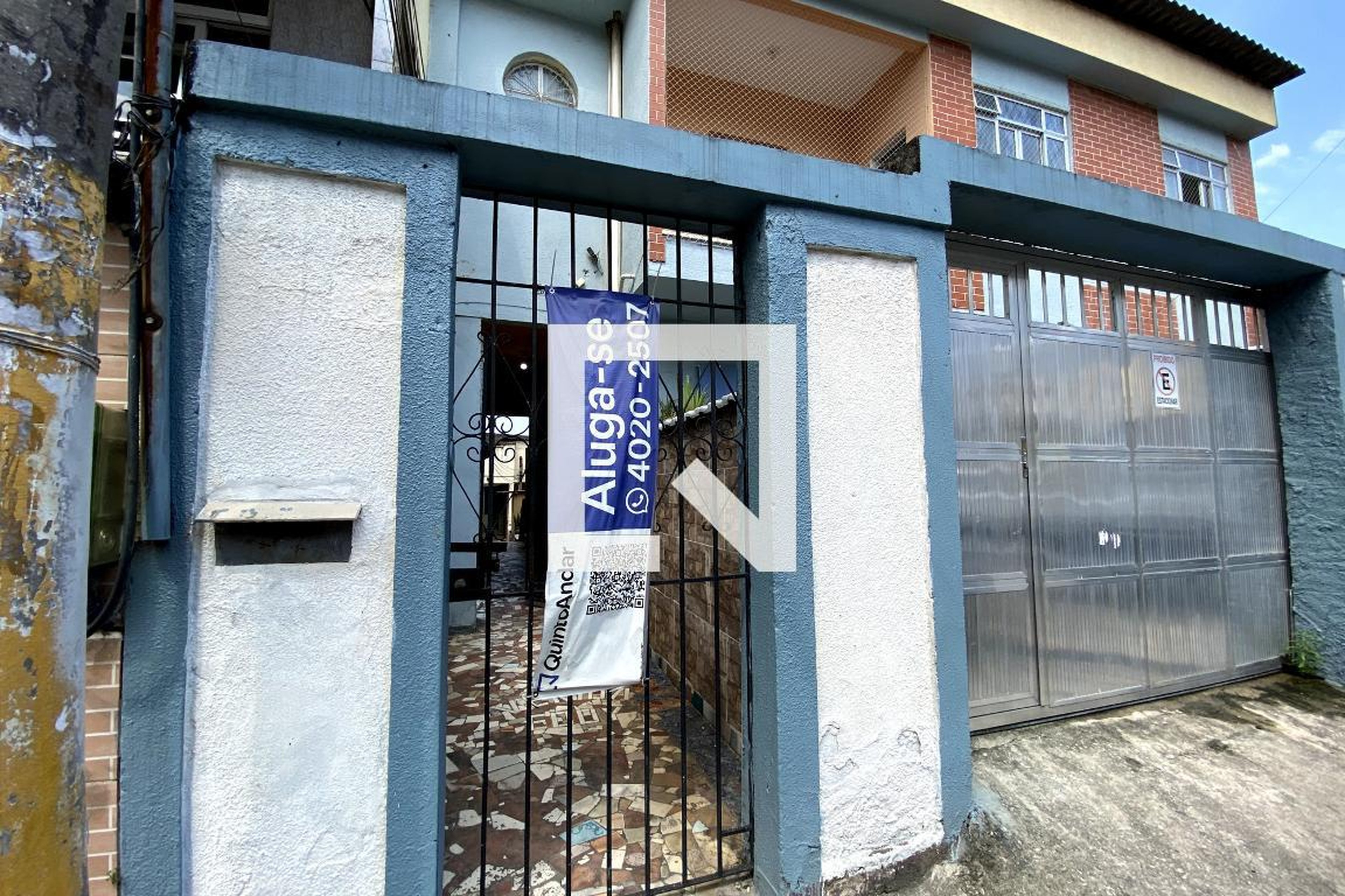 Fachada Condomínio em Rua Pedro Corrêa, 156