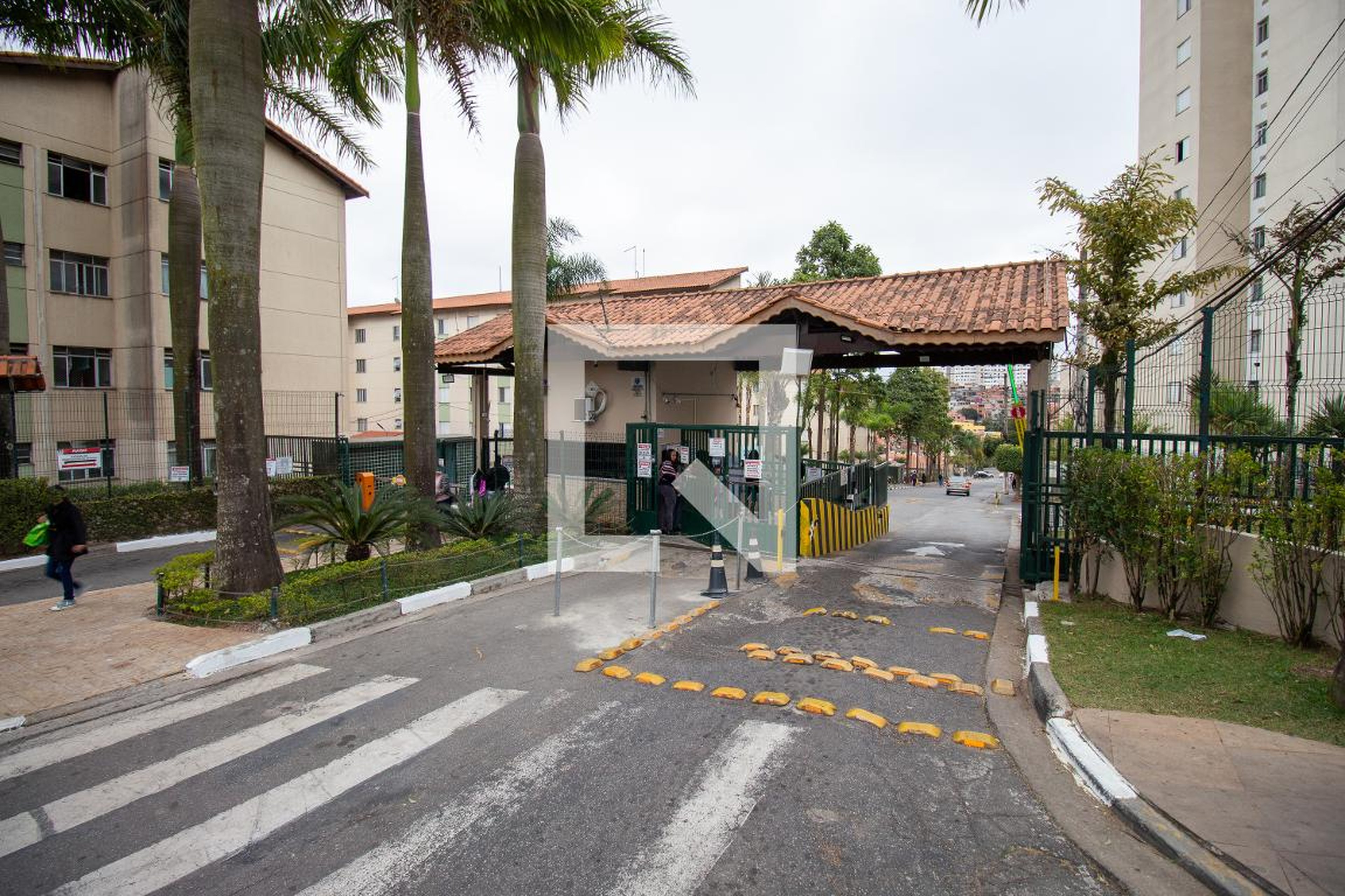 Fachada Condomínio em Rua Masato Sakai, 0