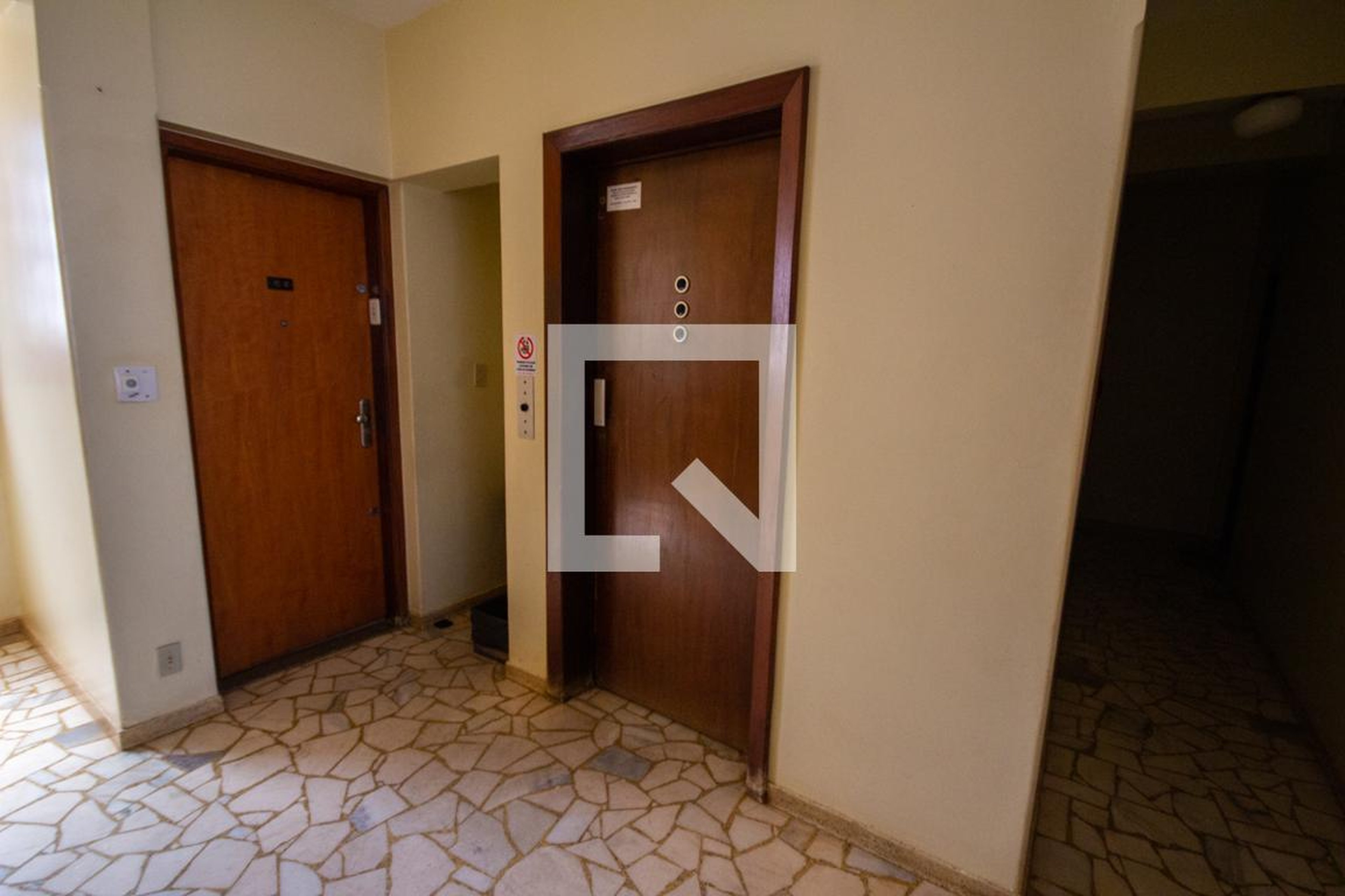 Elevador - Edifício Ipê