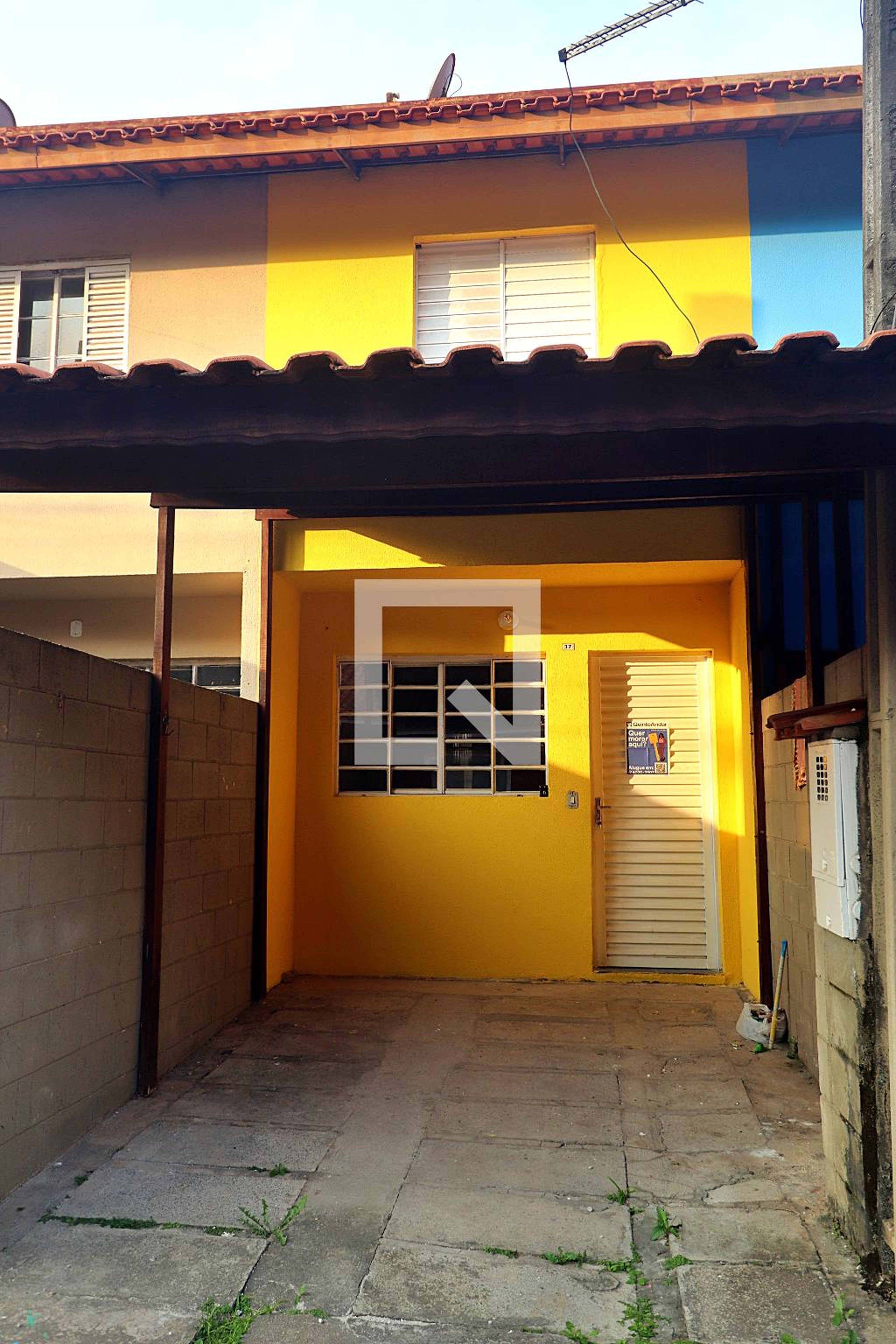 Fachada Condomínio em Estrada Cata Preta, 1340