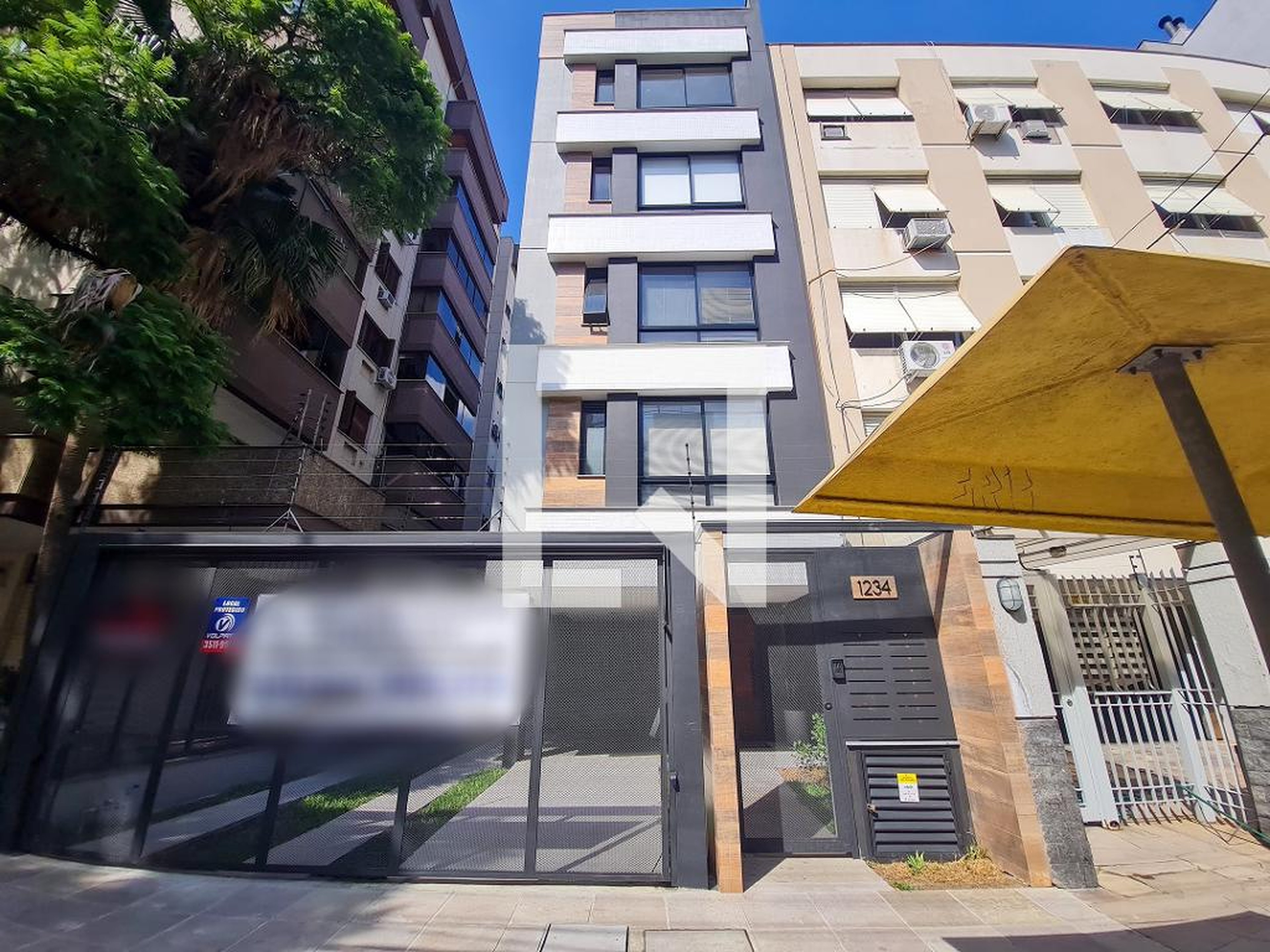 Fachada do Prédio Condomínio em Rua Garibaldi, 1228