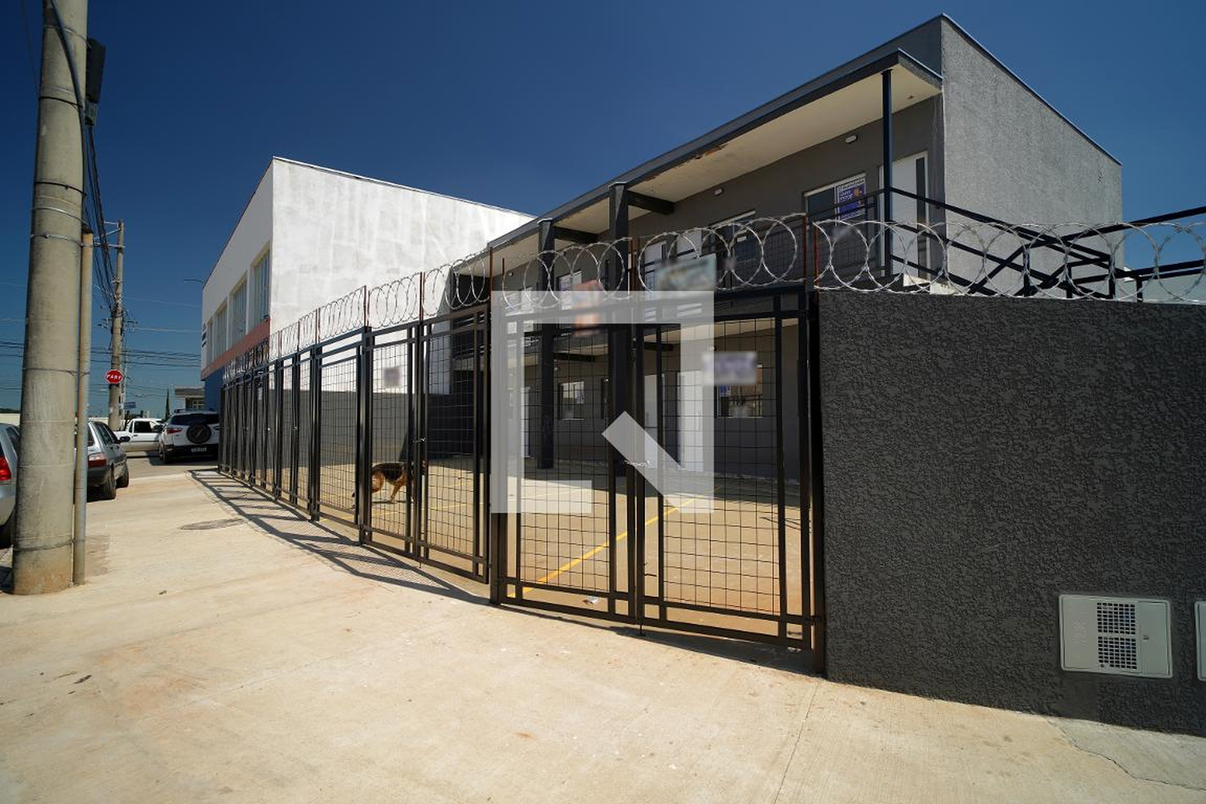 Fachada Condomínio em Rua Joaquim de Carvalho Gil, 1477