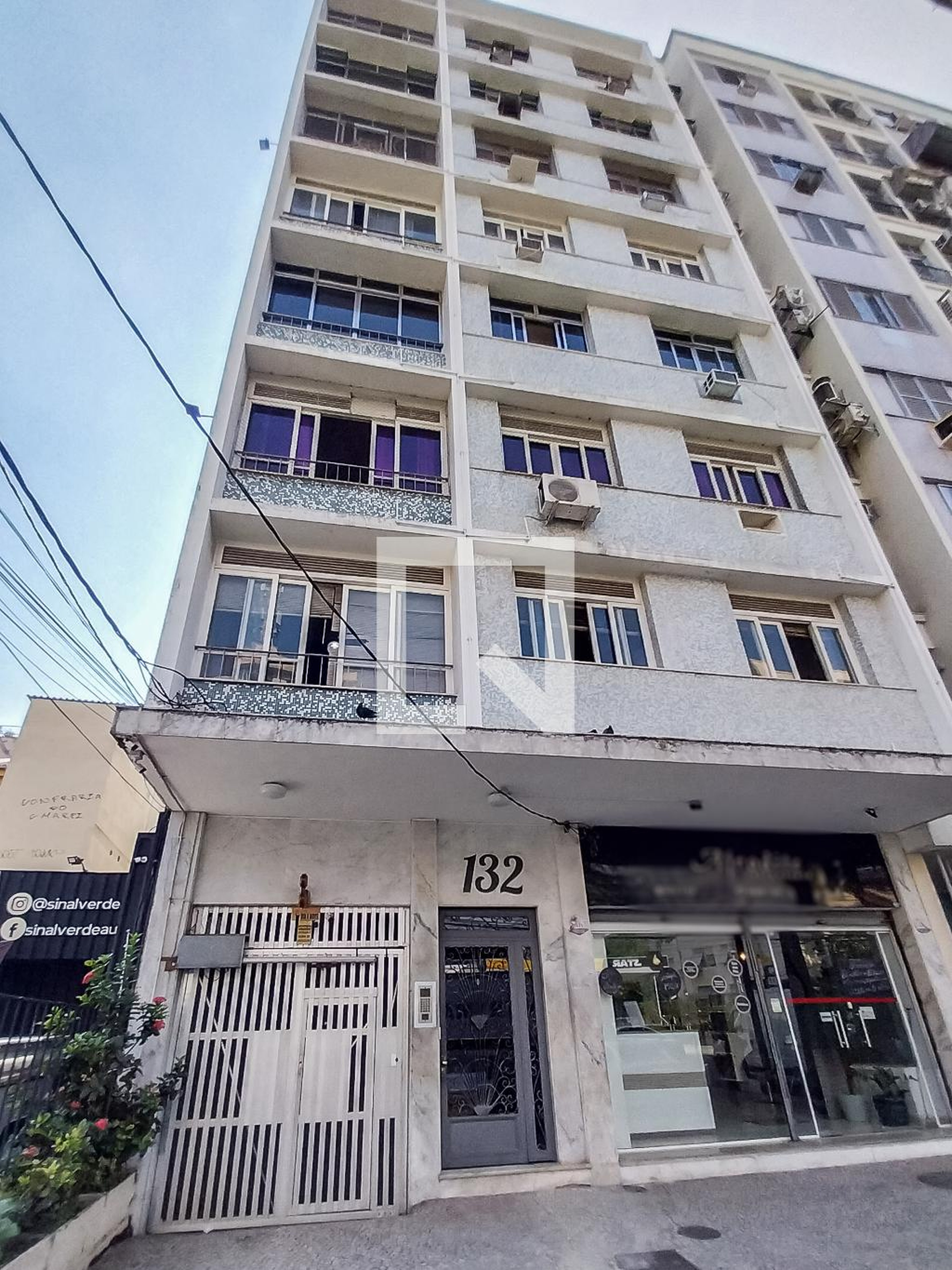 Fachada Condomínio em Rua São Francisco Xavier, 132