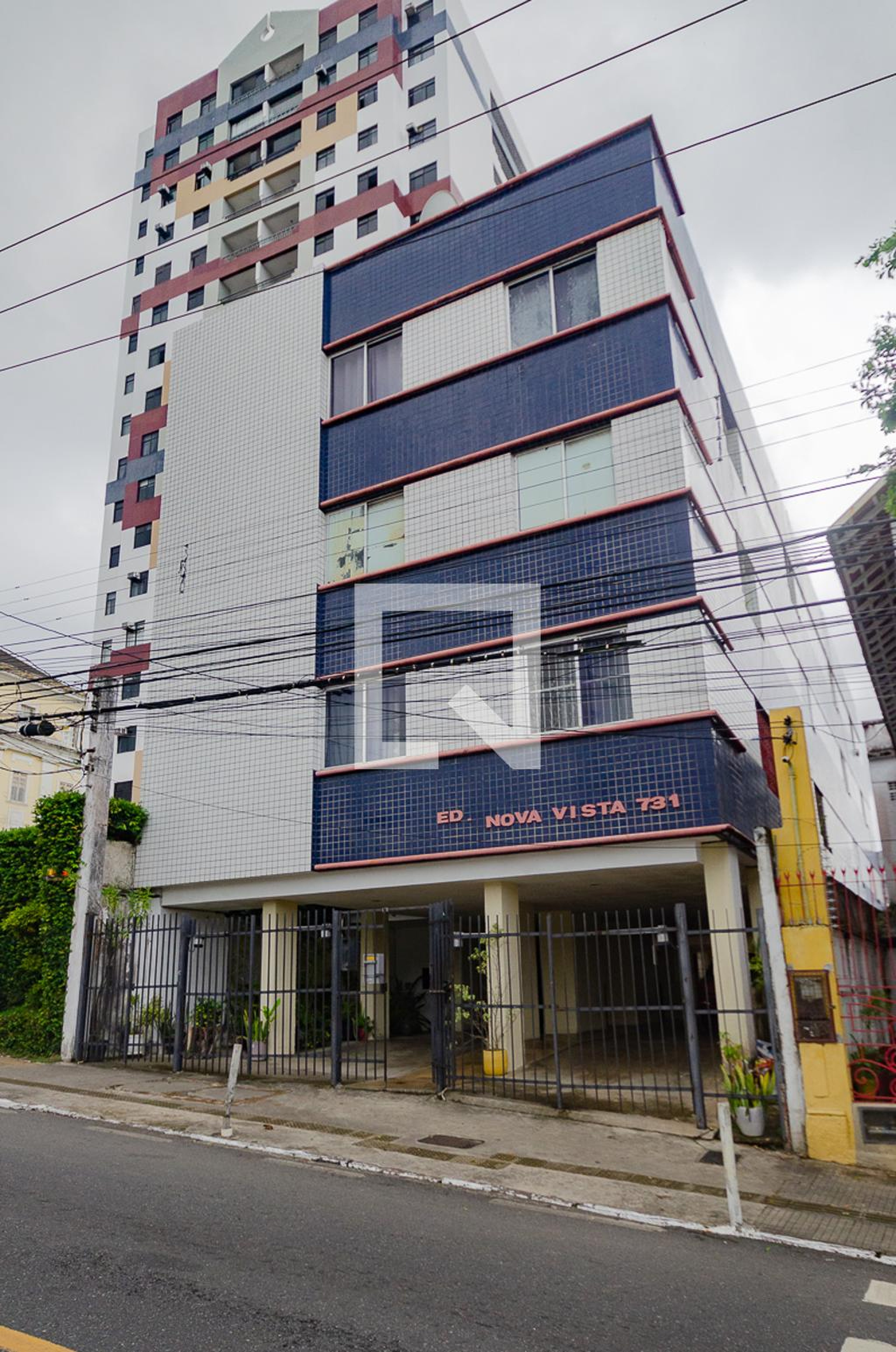 fachada Condomínio em Avenida Leovigildo Filgueiras, 731