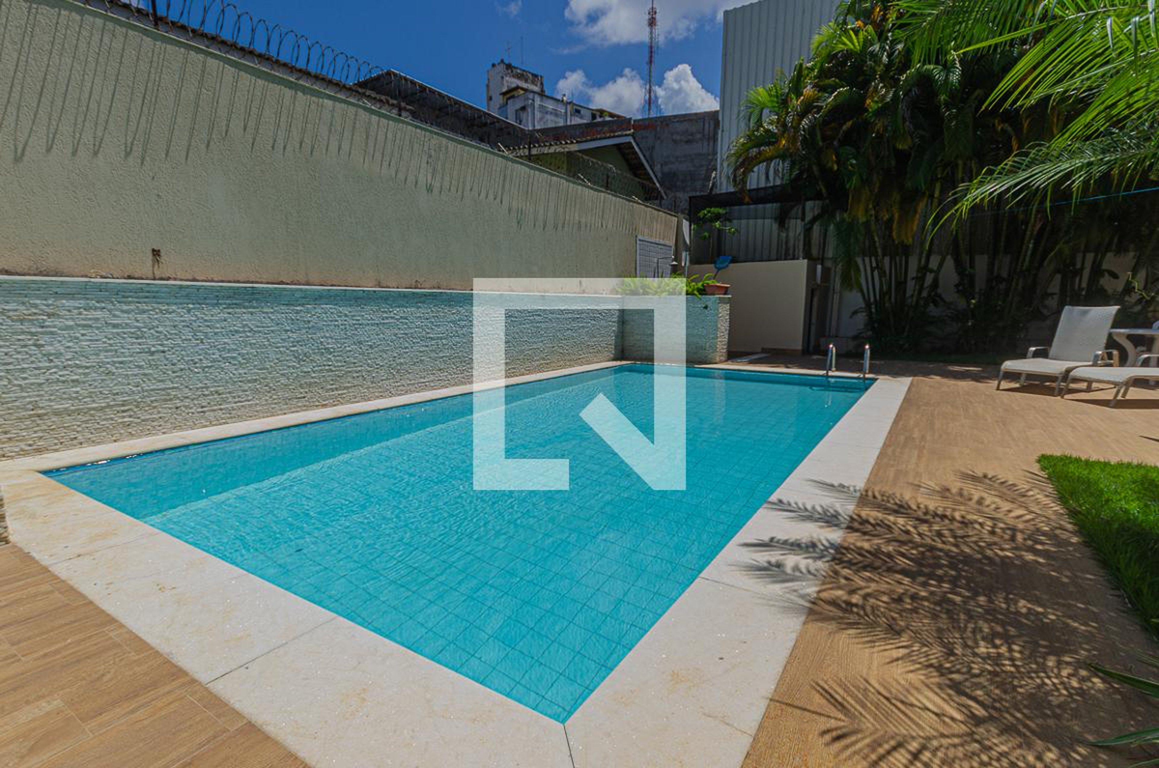 Piscina Condomínio em Rua Joaquim Calado, 7