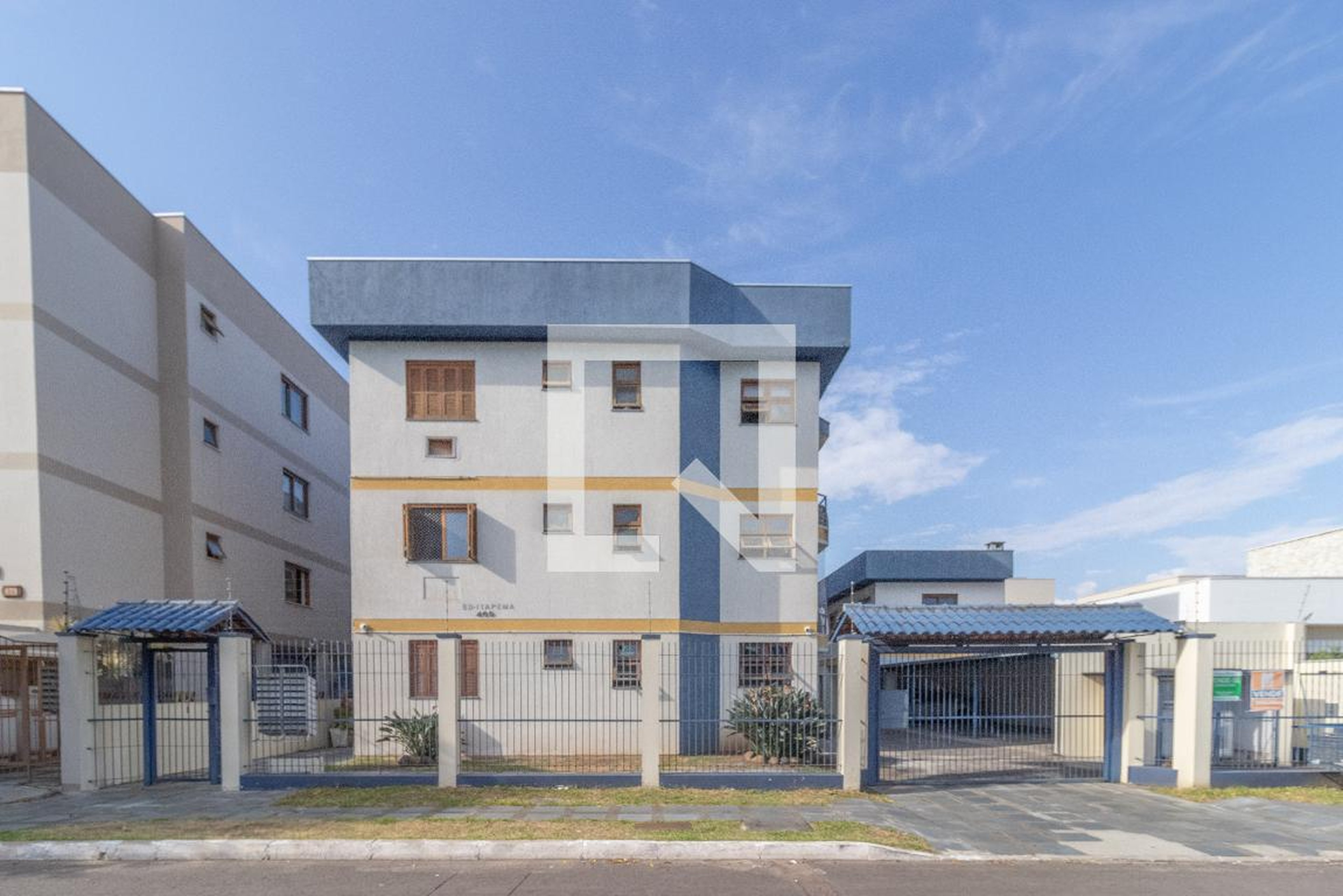 Fachada do condomínio Edifício Itapema