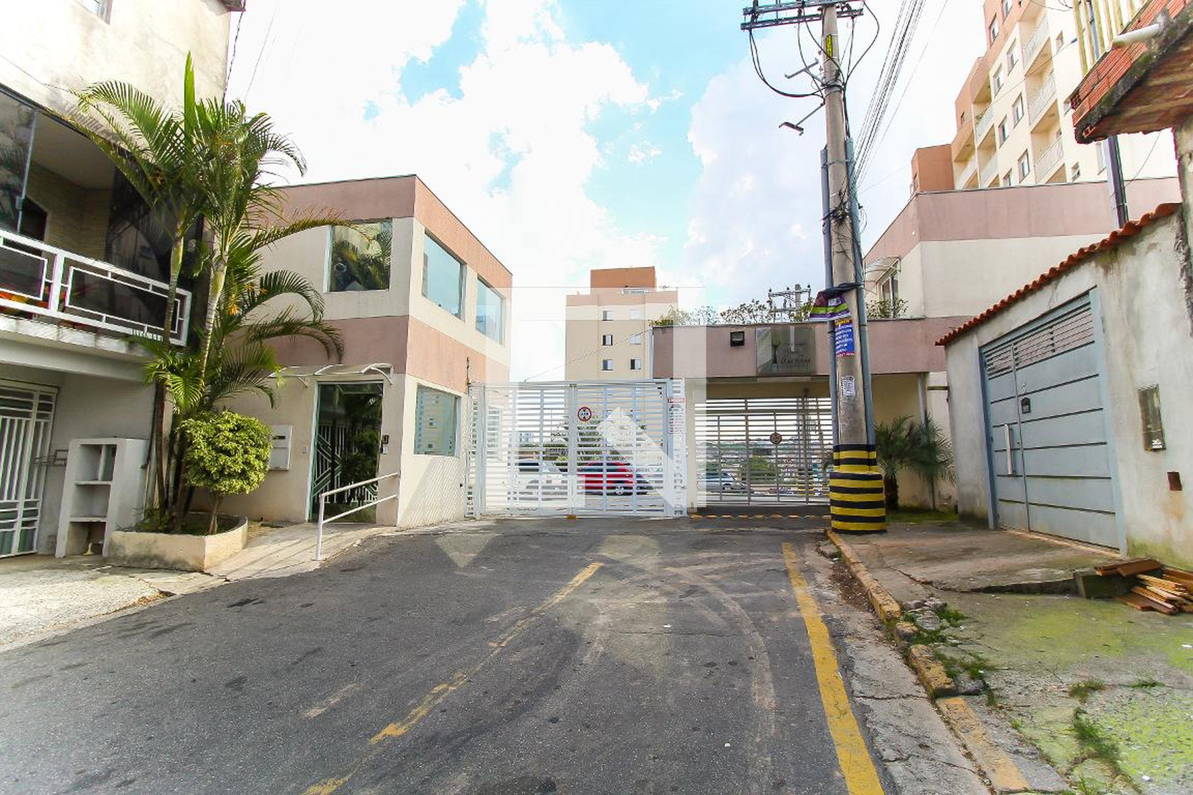 Fachada Condomínio Praça das Árvores