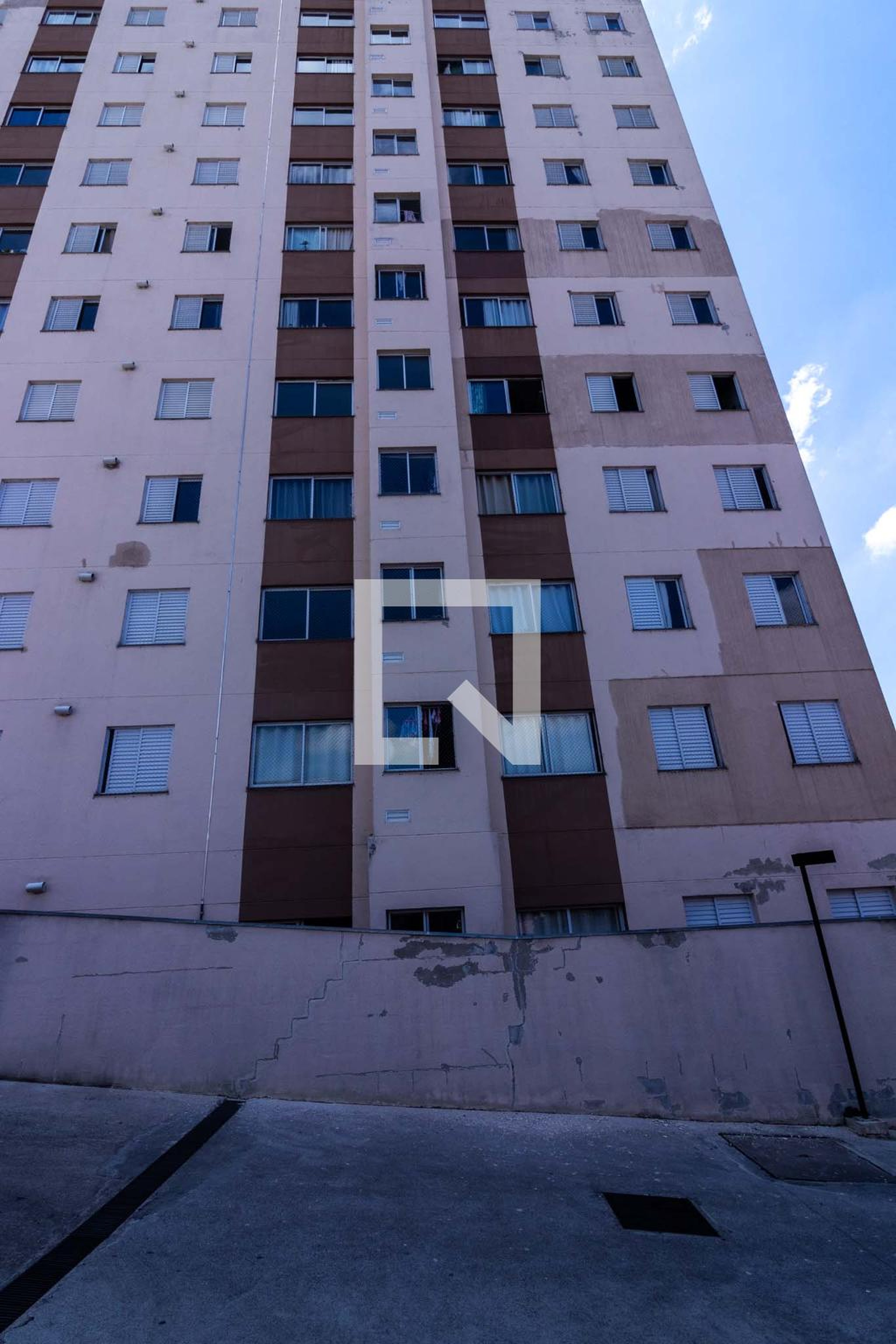 Fachada do Prédio Condomínio em Rua São Lázaro, 01
