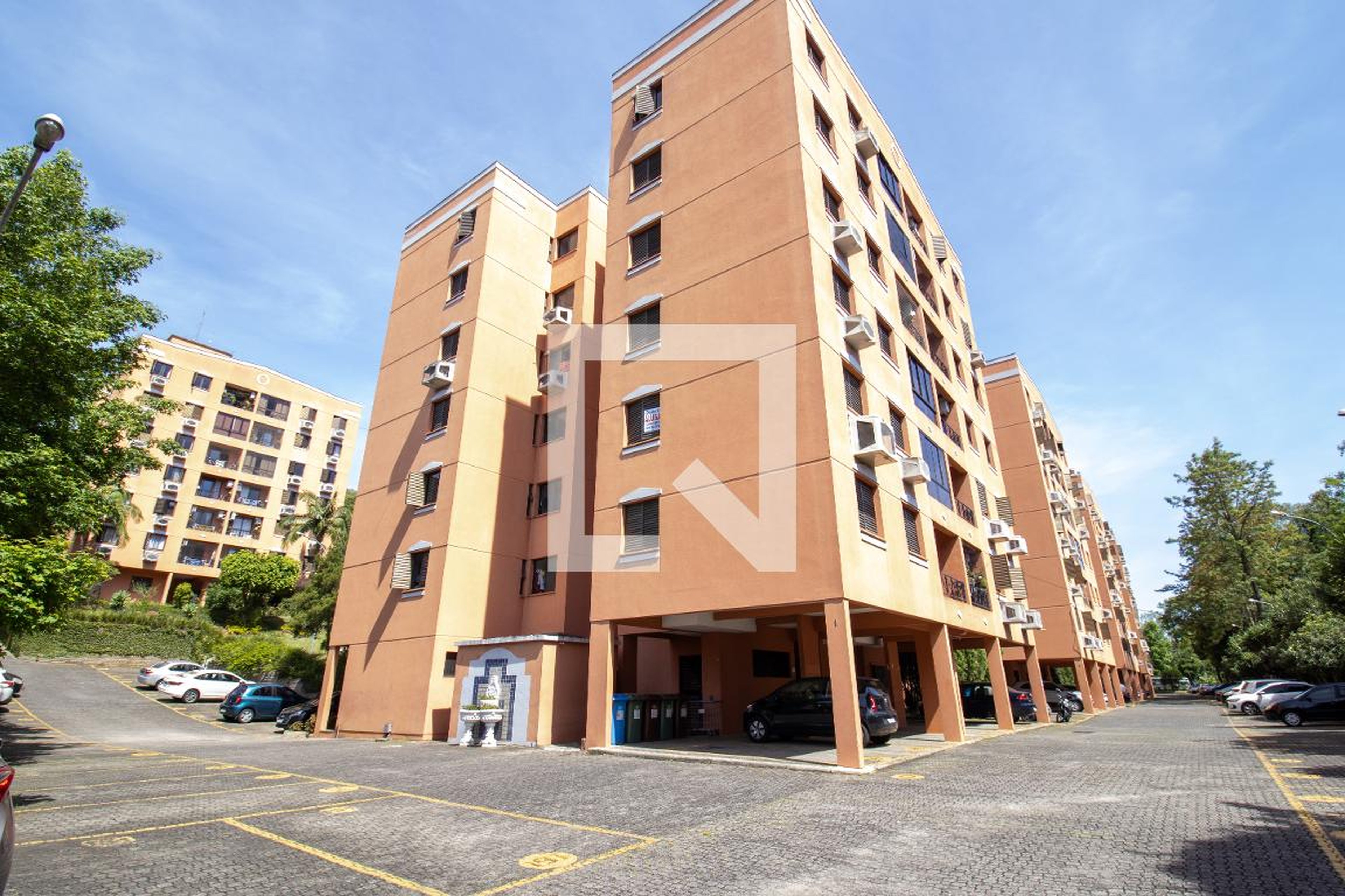 Fachada Condomínio em Avenida Protásio Alves, 7147